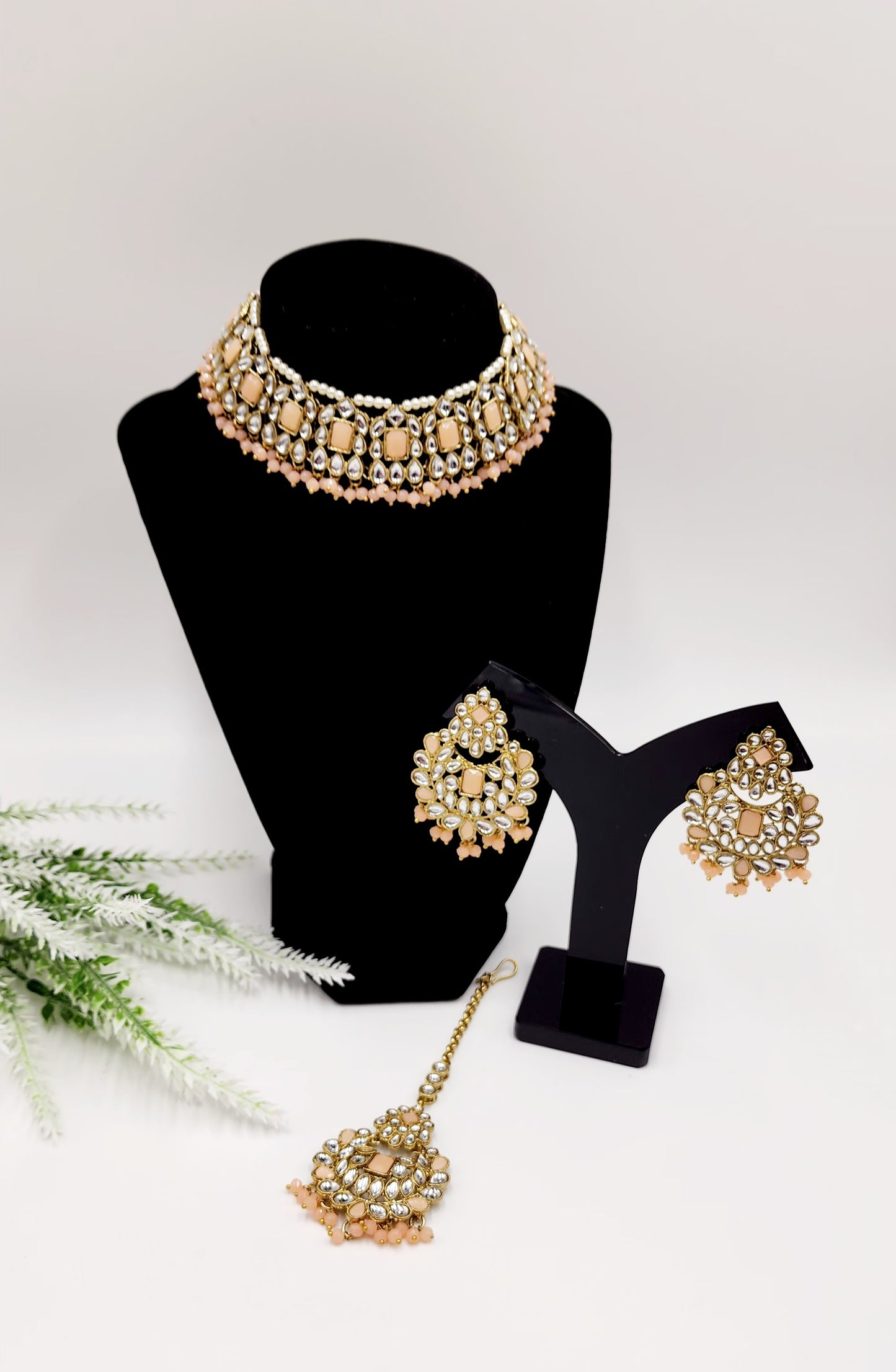 Mona Set