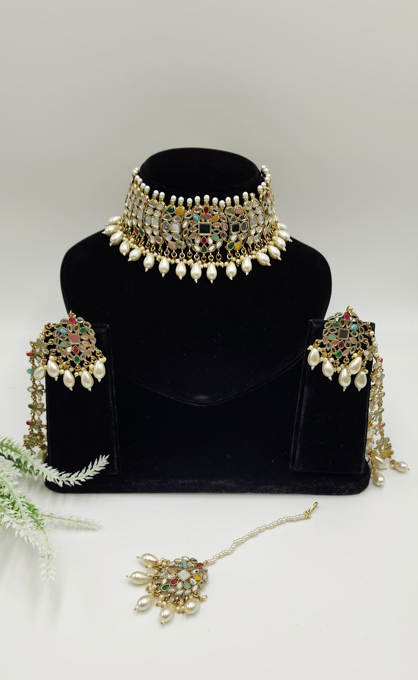 Sanjna Set