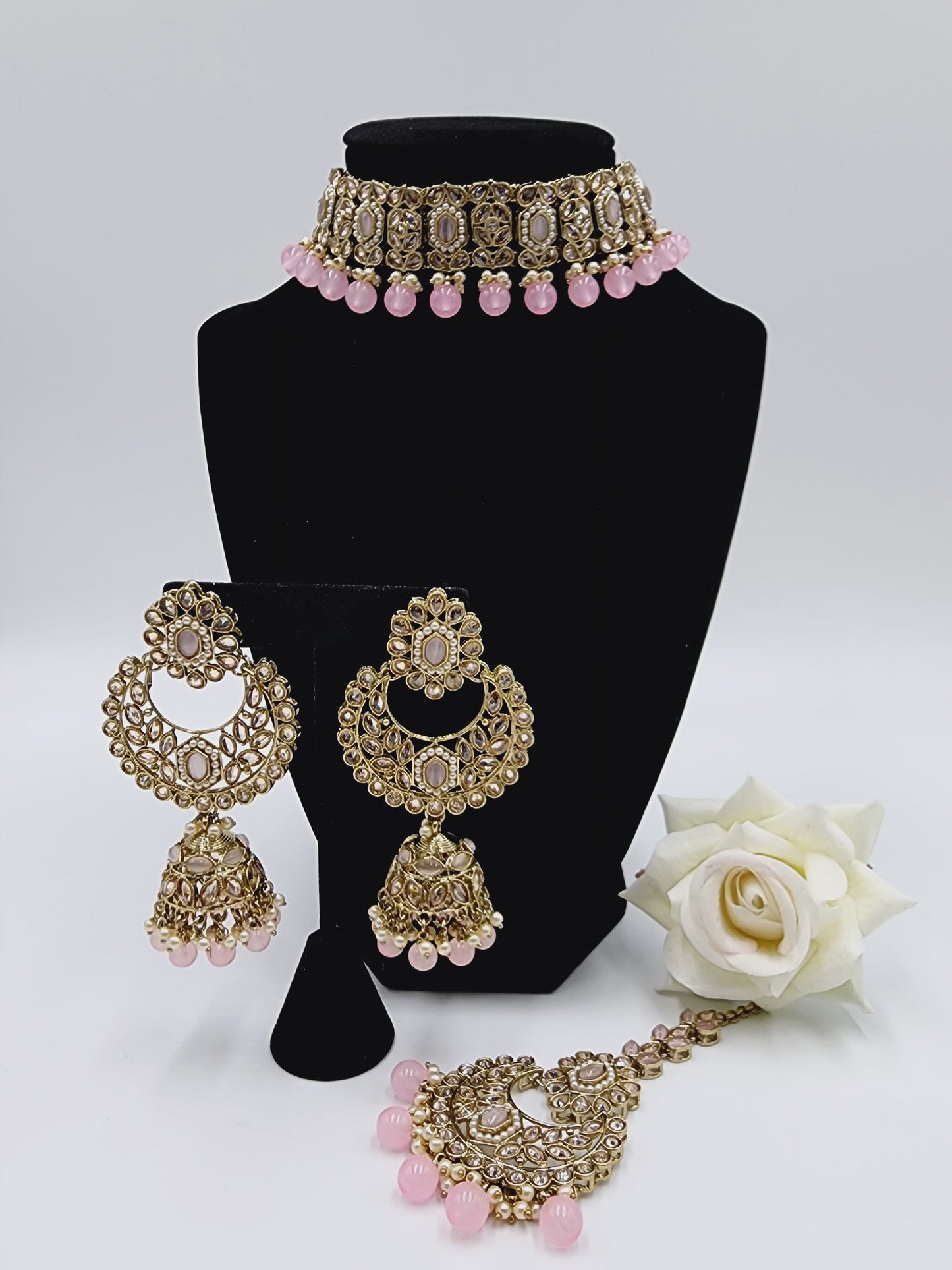Aarsh Sets