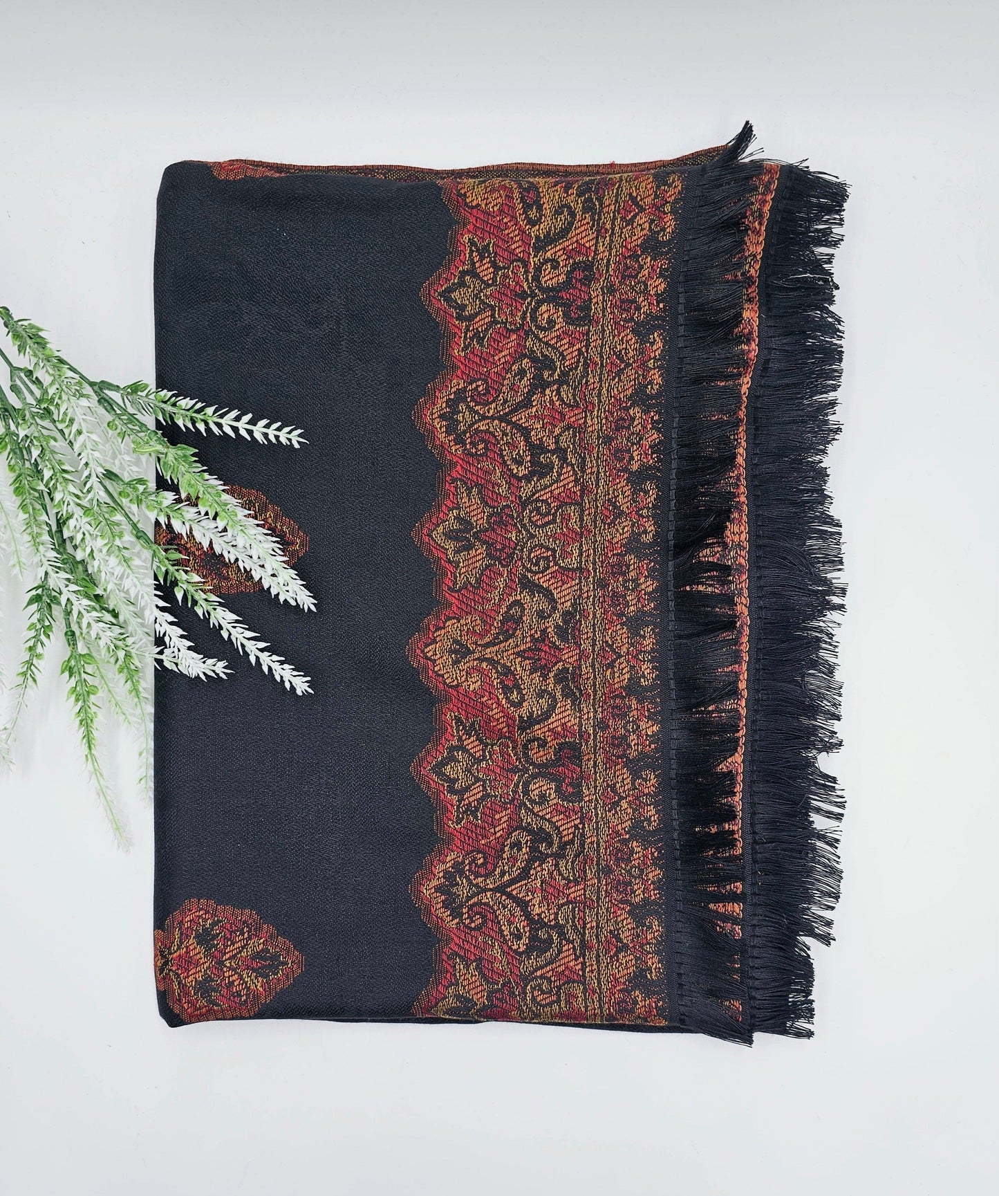 Guri Men's Shawl
