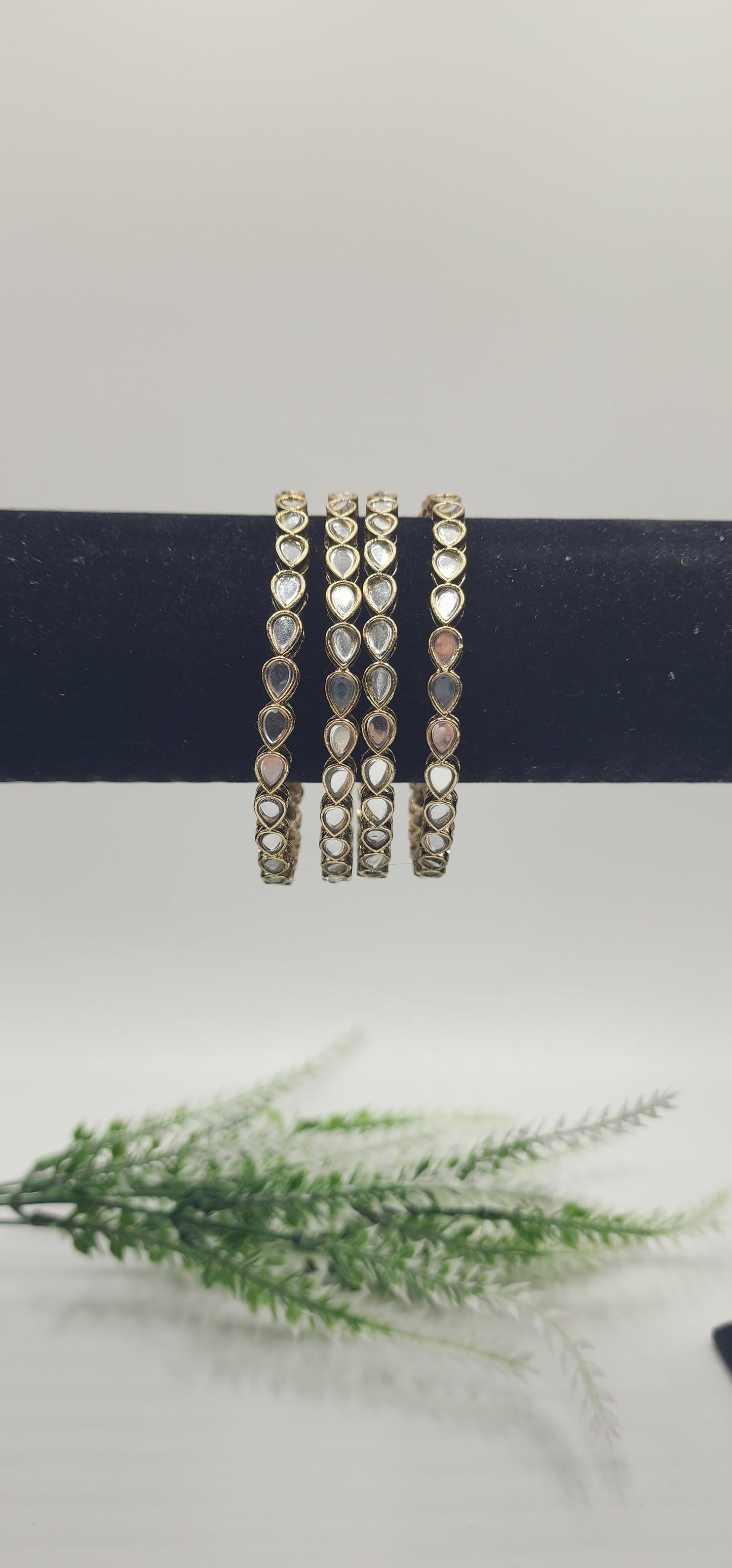 Priyanshi Bangles