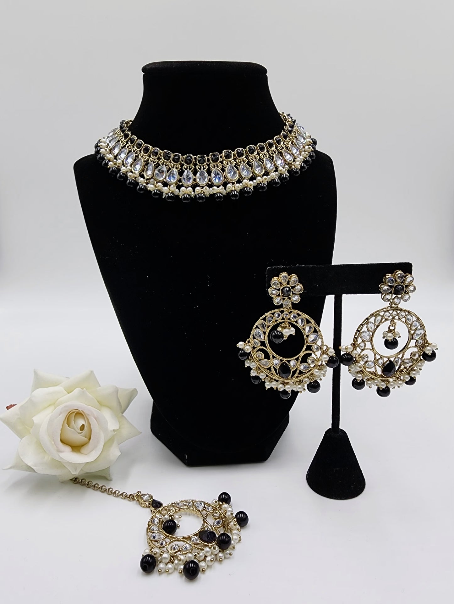 Mansi Jewelry Set