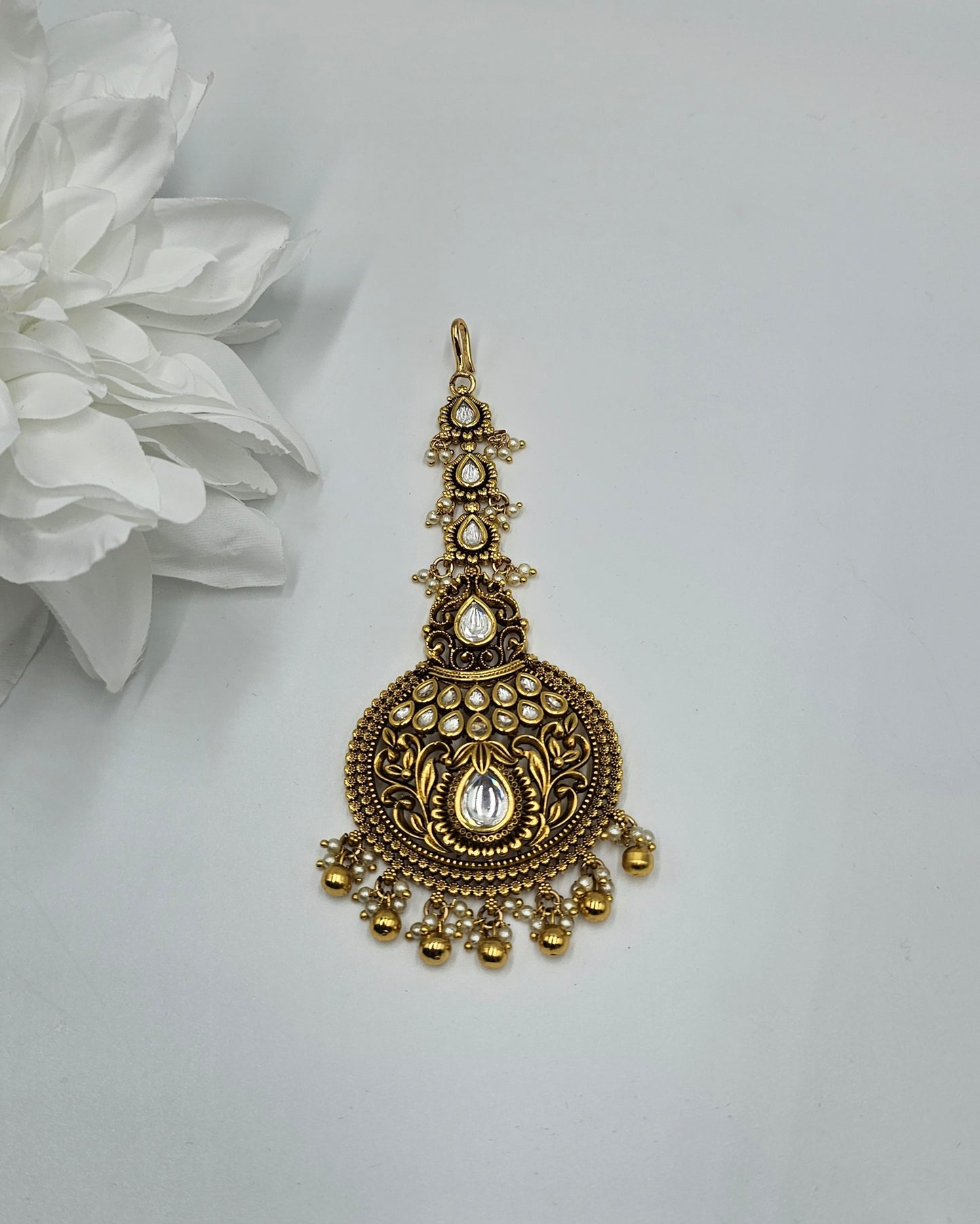 Sreeti Tikka/Passa Jewelry