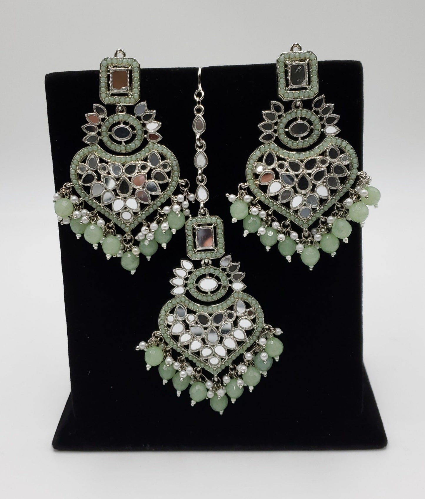 Eveleen Earrings