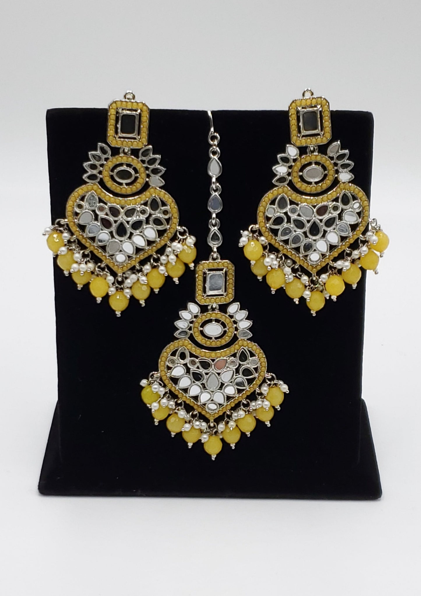 Eveleen Earrings