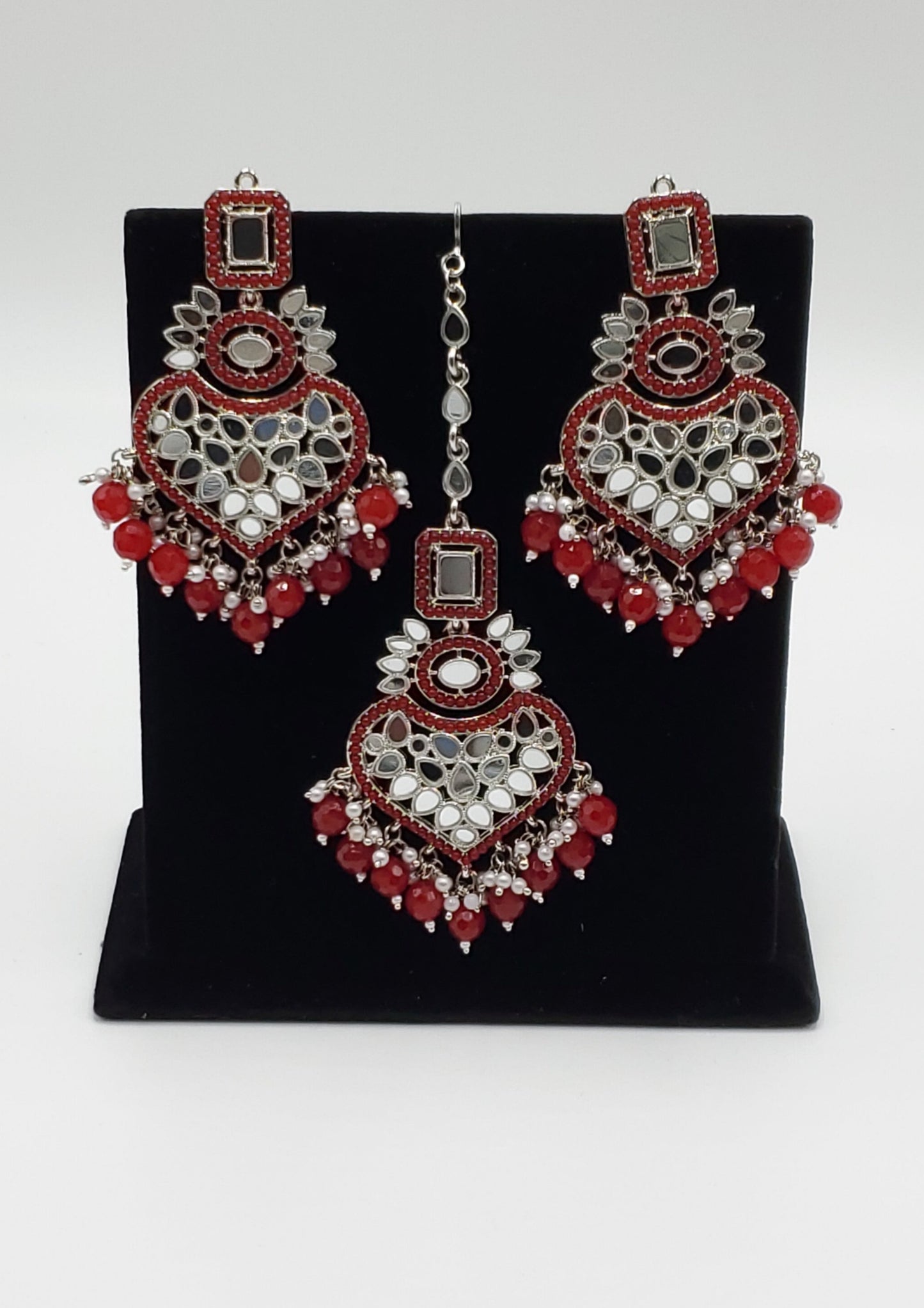 Eveleen Earrings