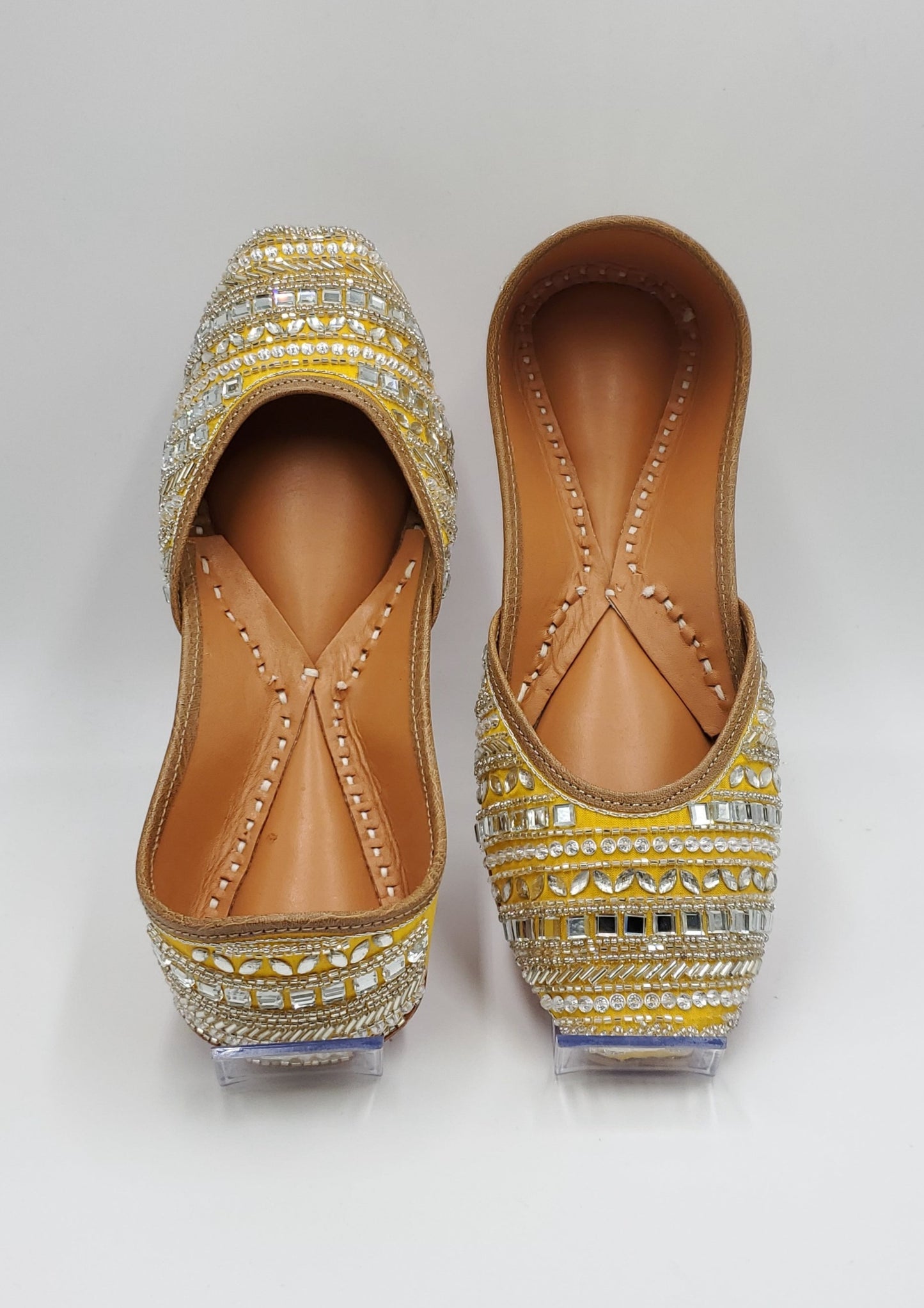 Veera Women's Punjabi Jutti