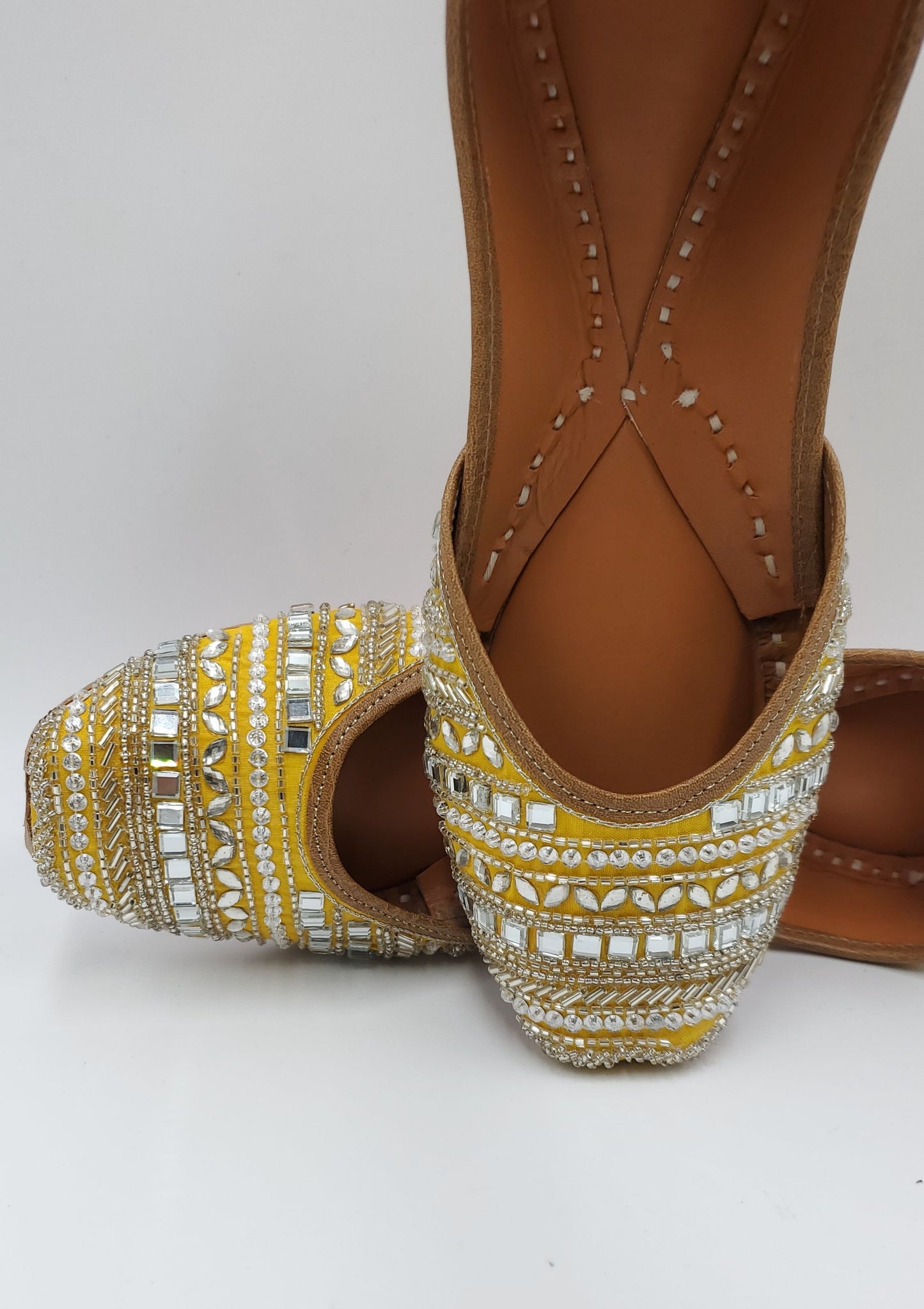 Veera Women's Punjabi Jutti