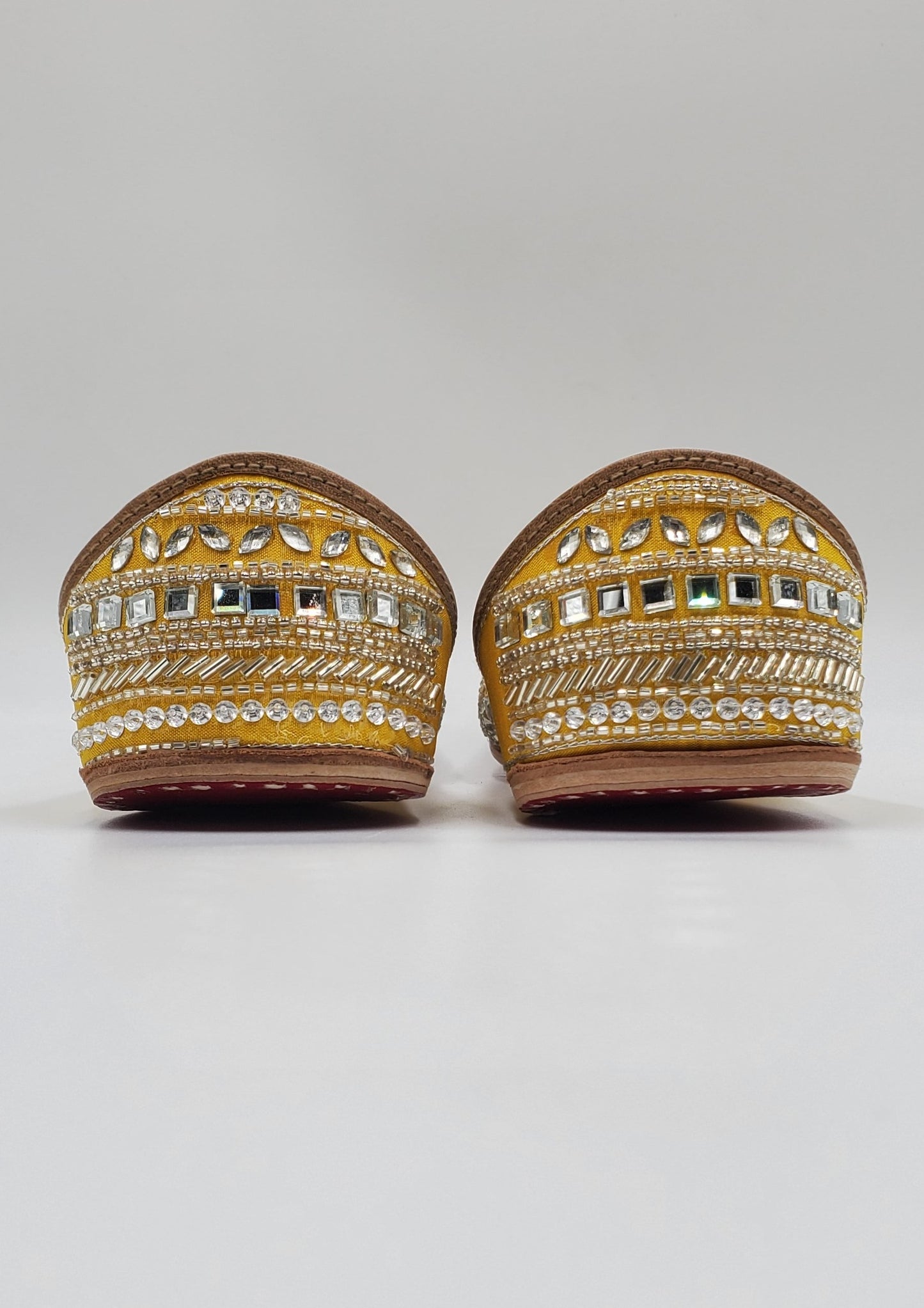 Veera Women's Punjabi Jutti
