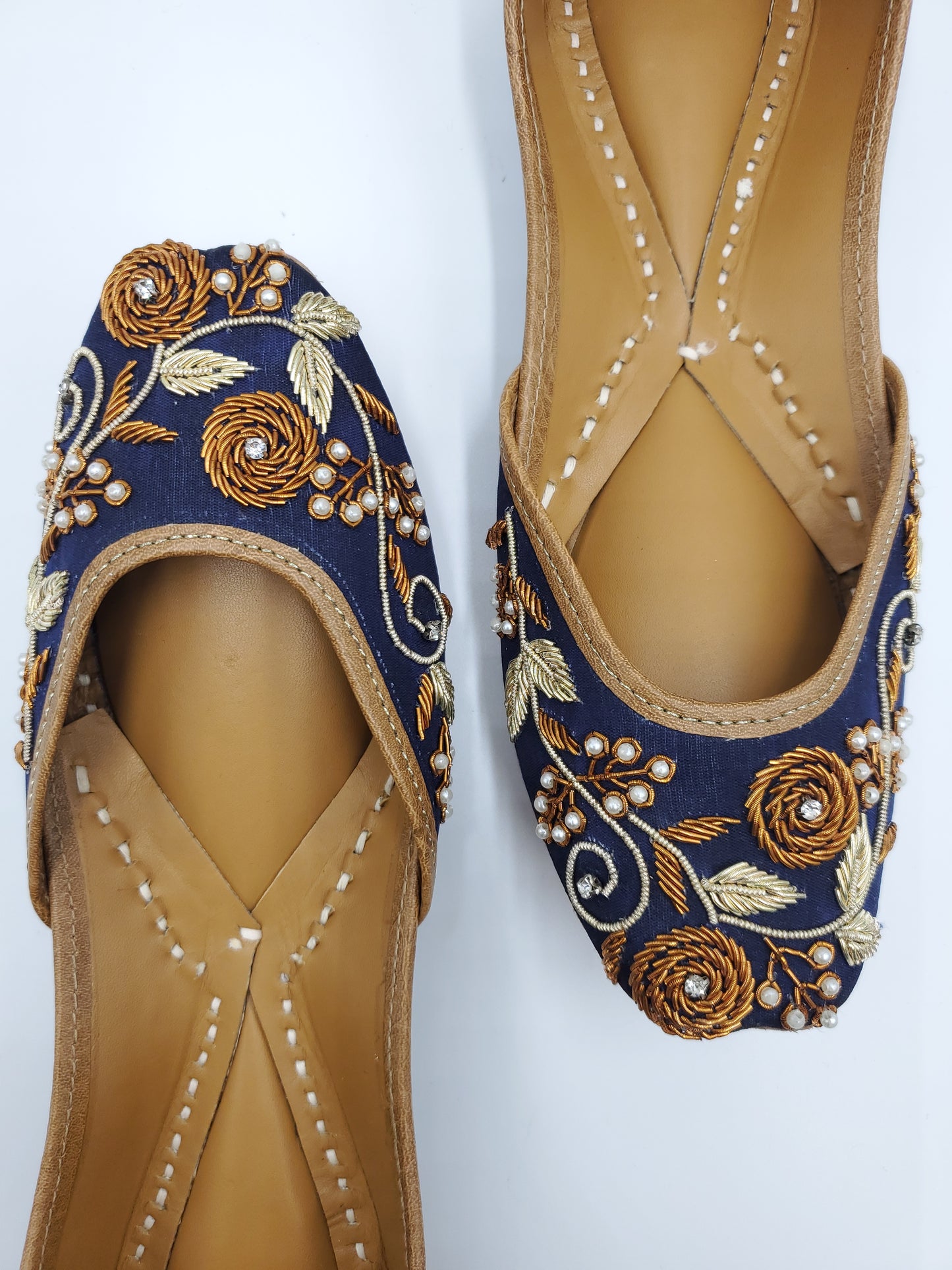 Julia Women's Punjabi Jutti