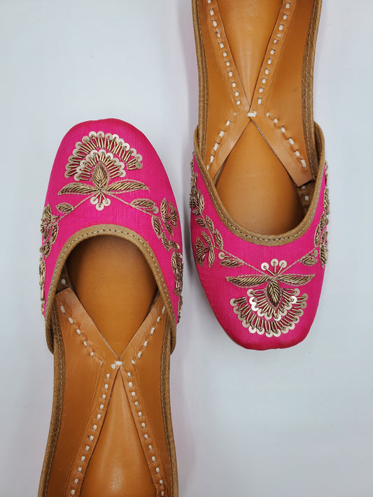 Biro Women's Punjabi Jutti