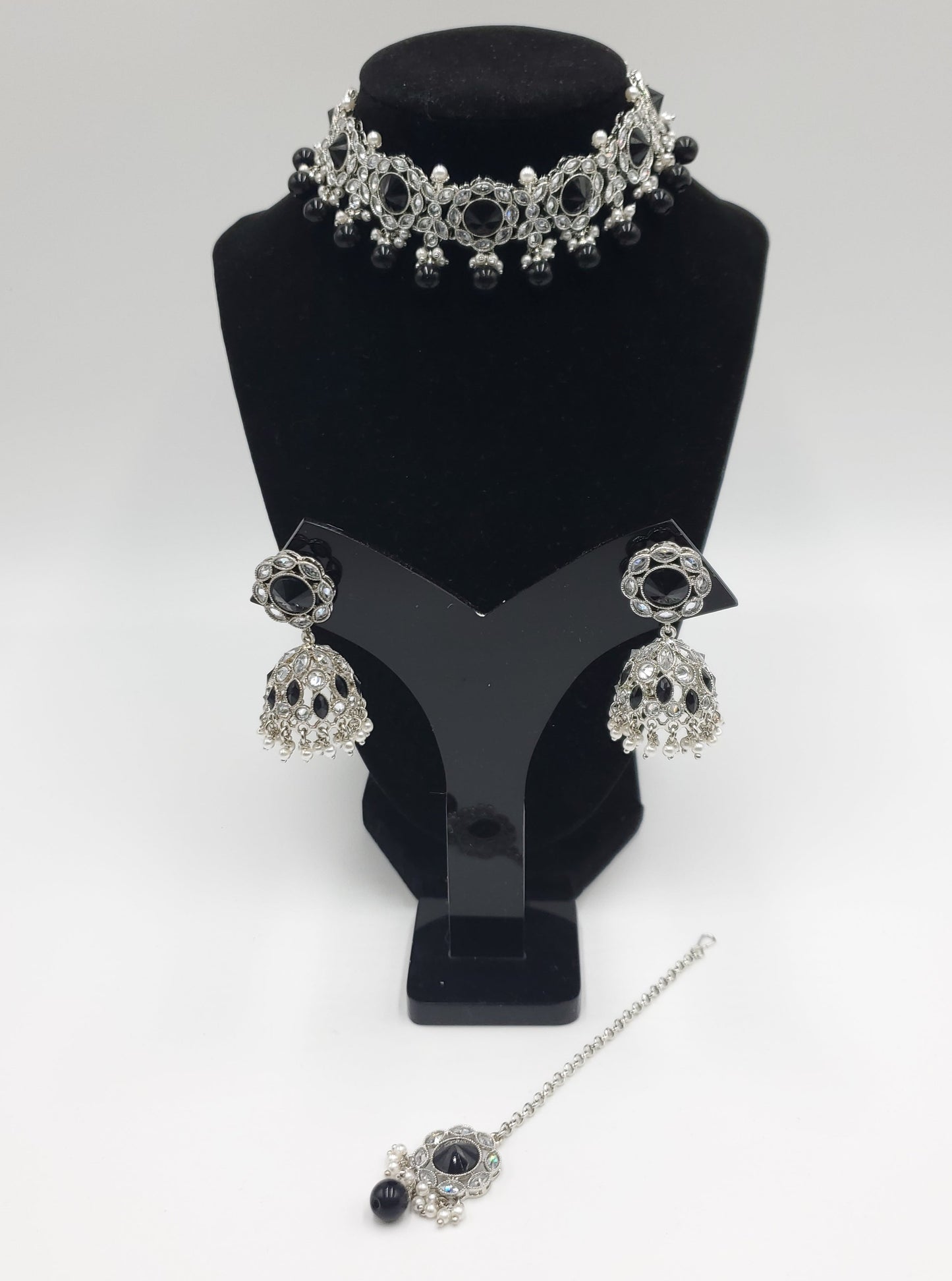 Nargis Silver Set