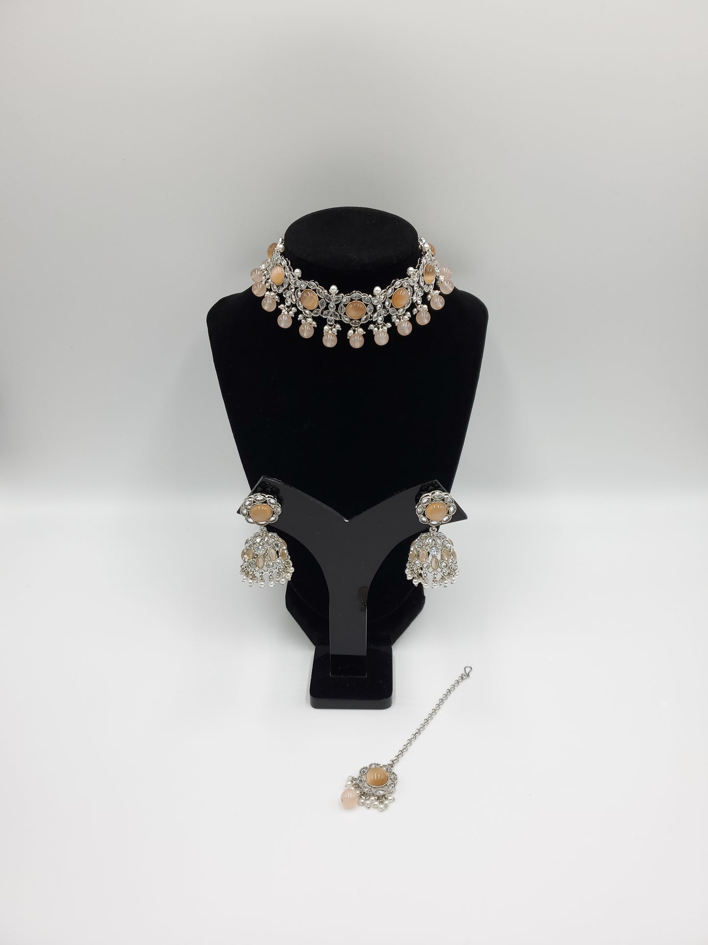 Nargis Silver Set