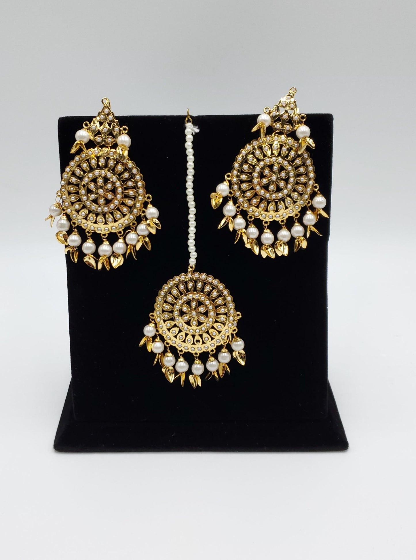 Sejal Jadau Earrings