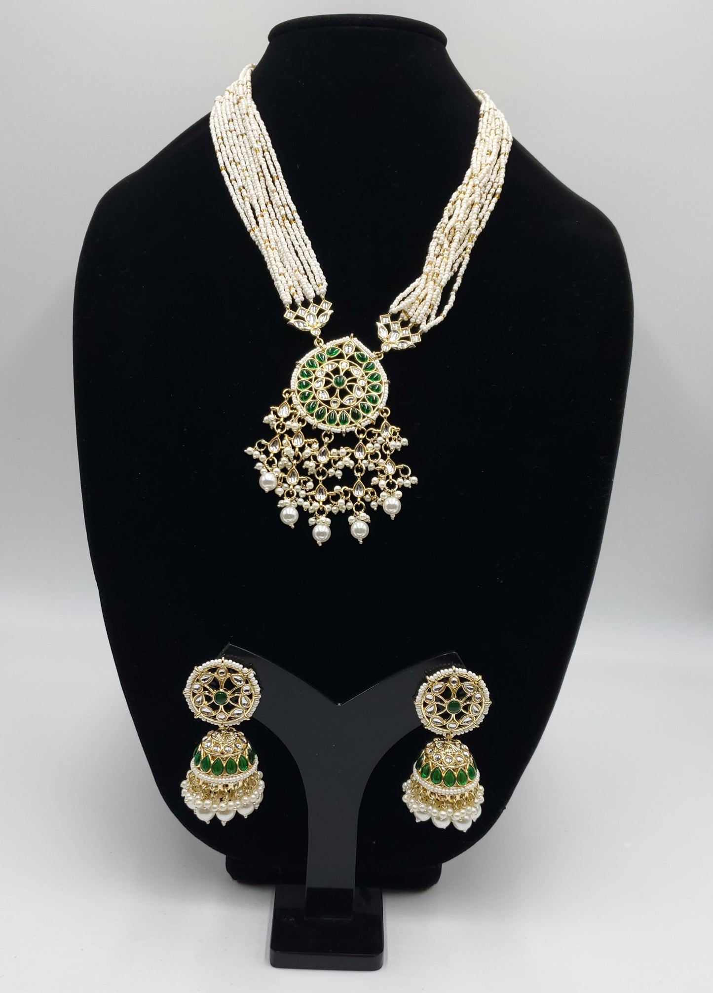 Amna Necklace Set