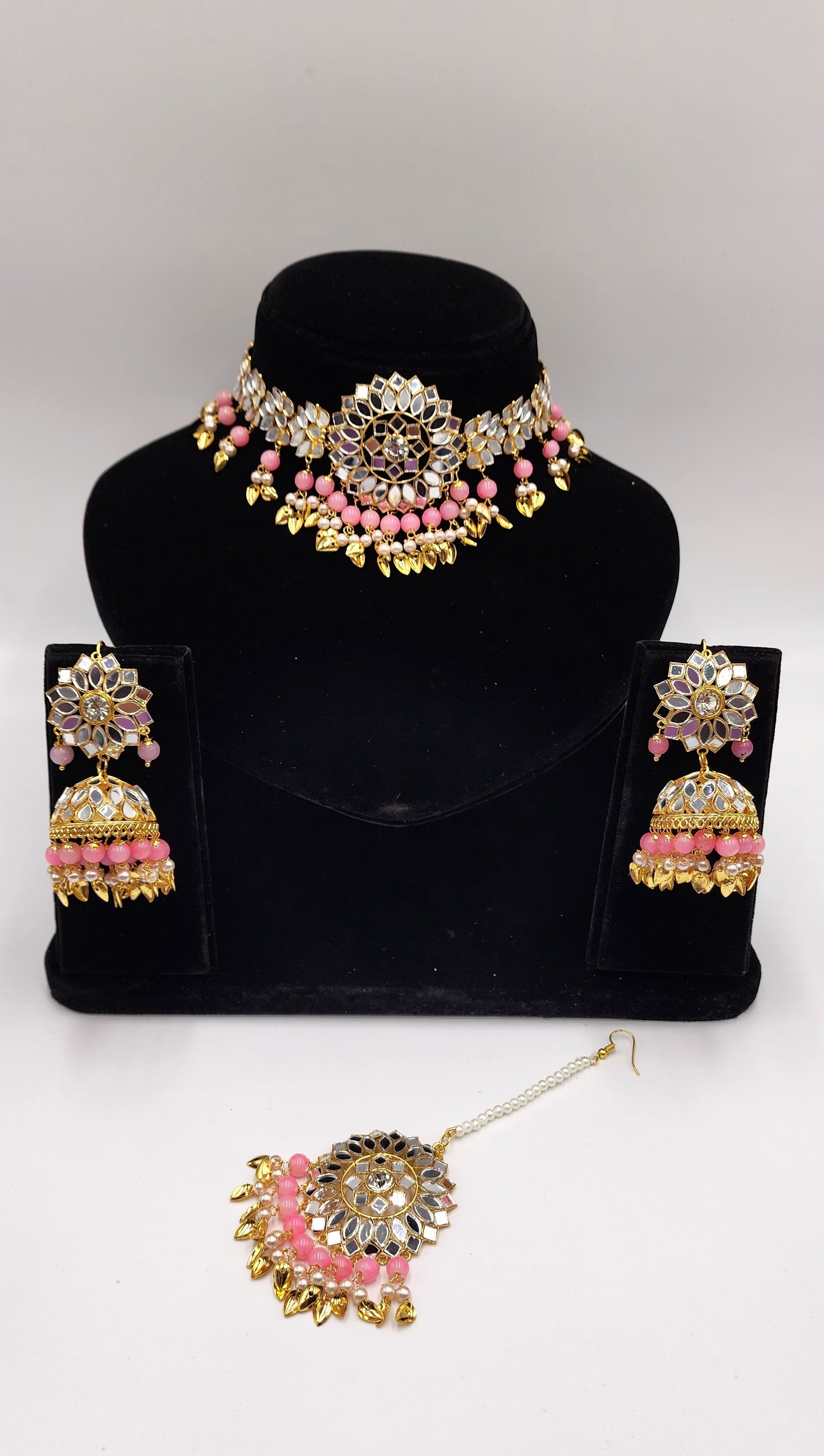 Shagan Traditional Set