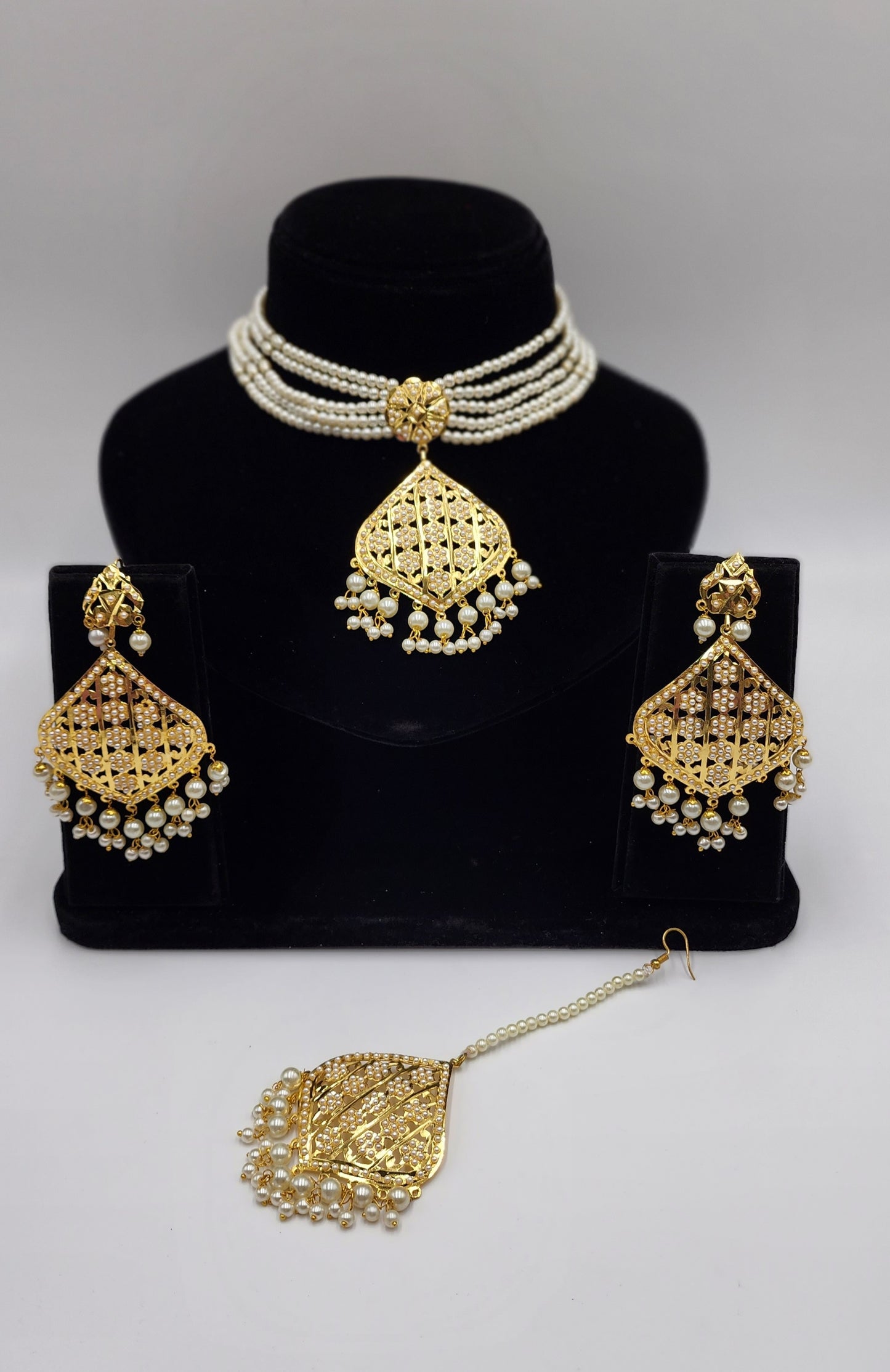 Resham Traditional Set