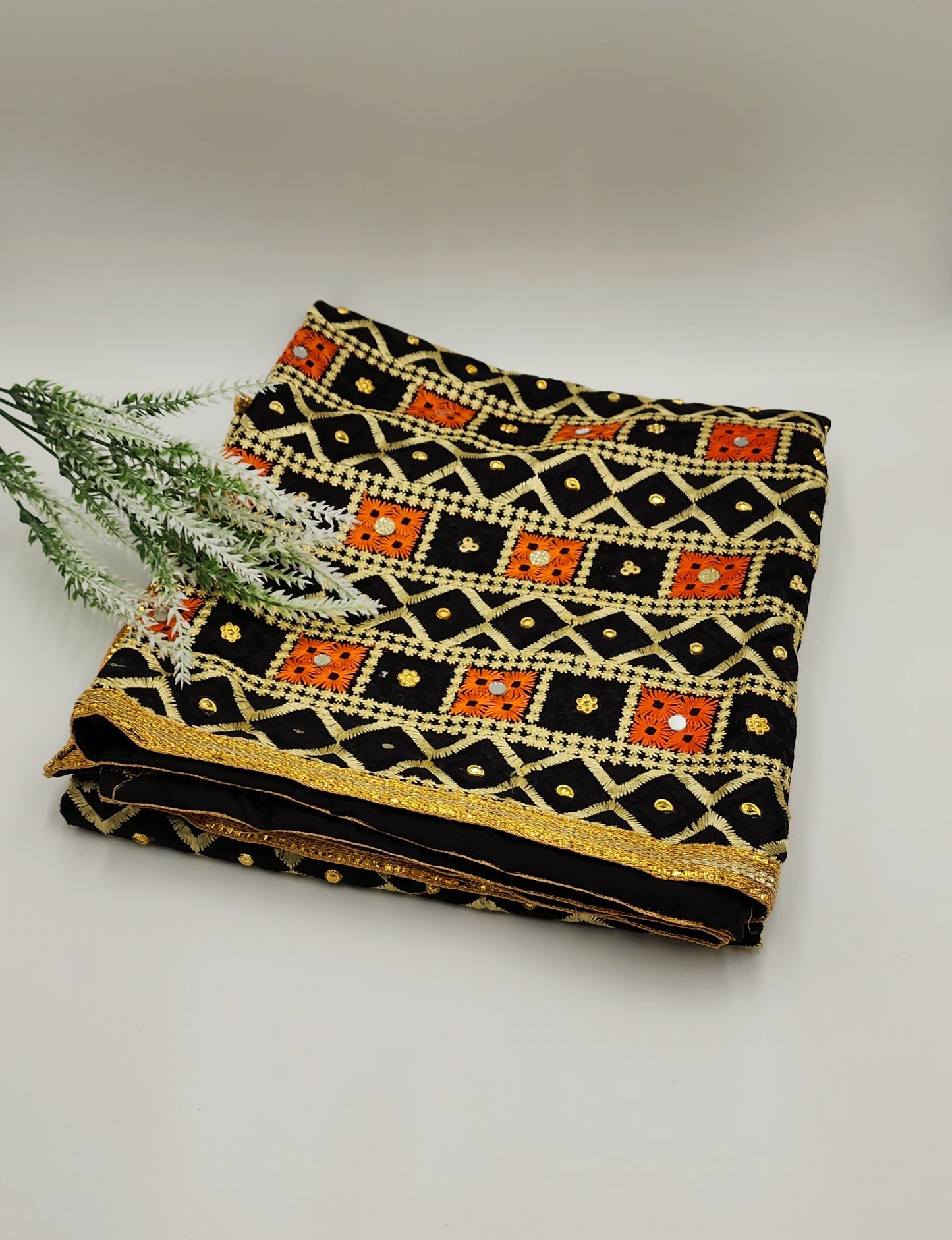 Laachi Phulkari
