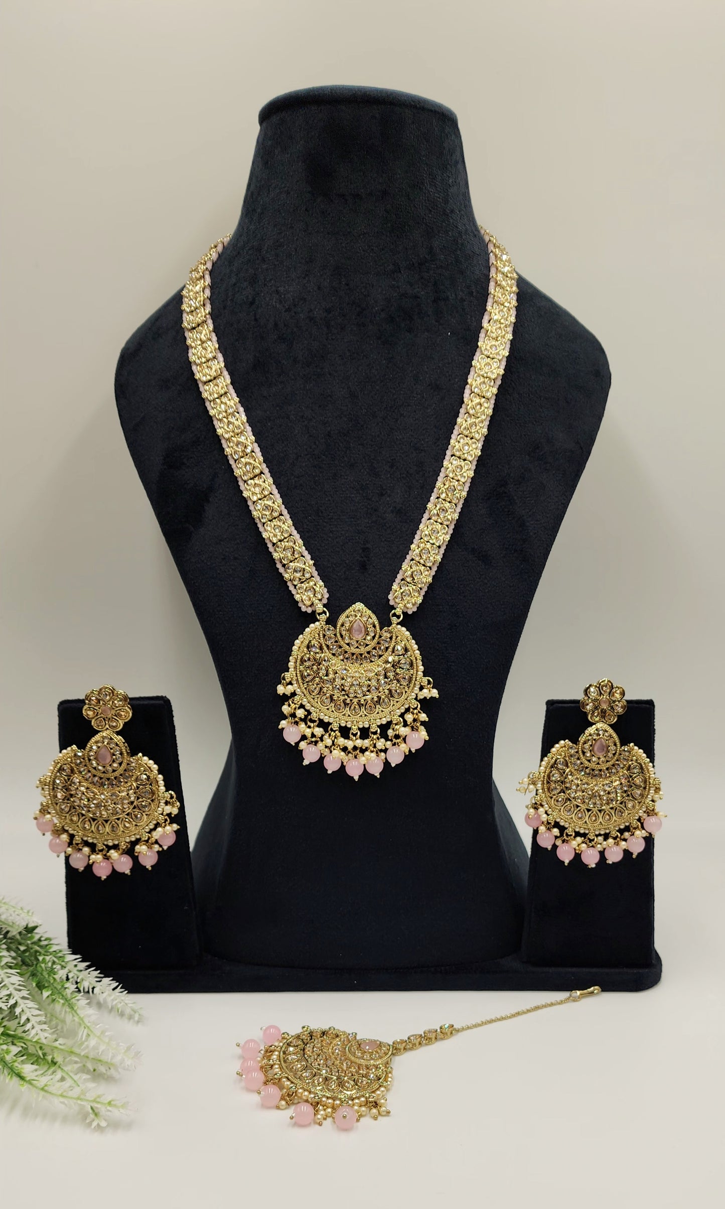 Arzoye Long Necklqce Set