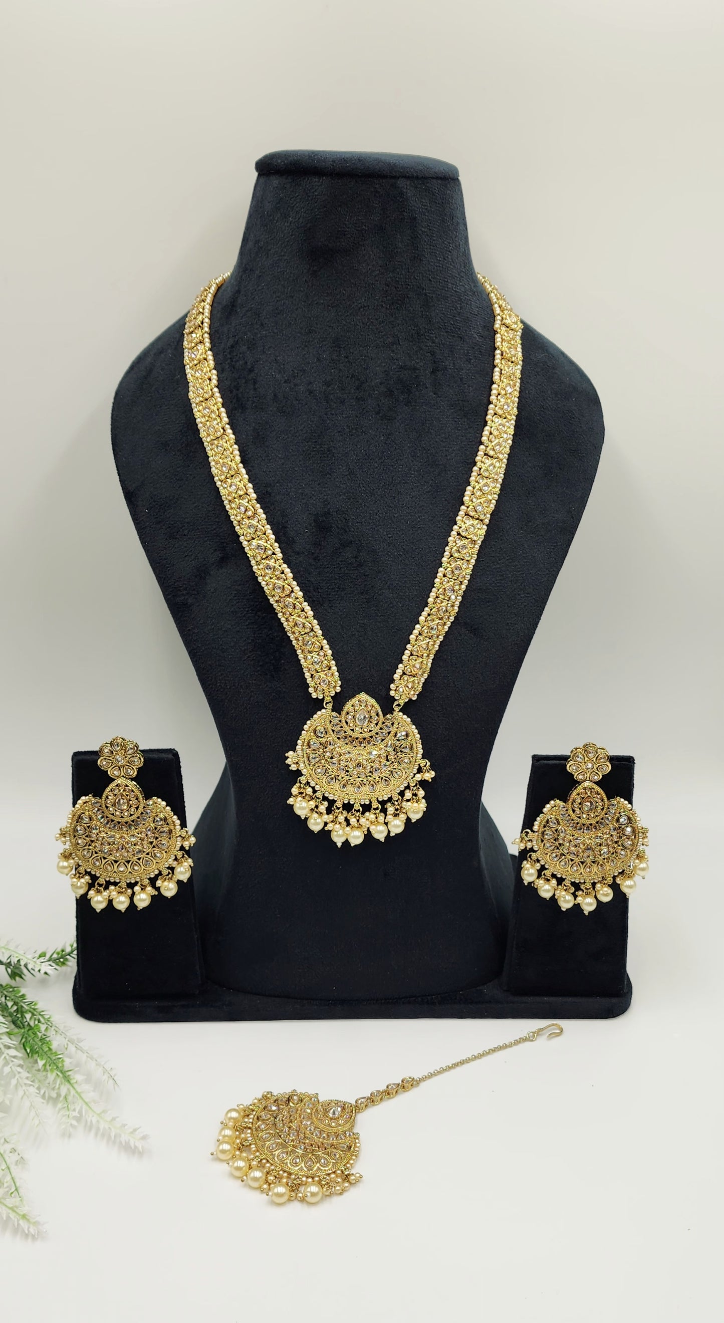 Arzoye Long Necklqce Set