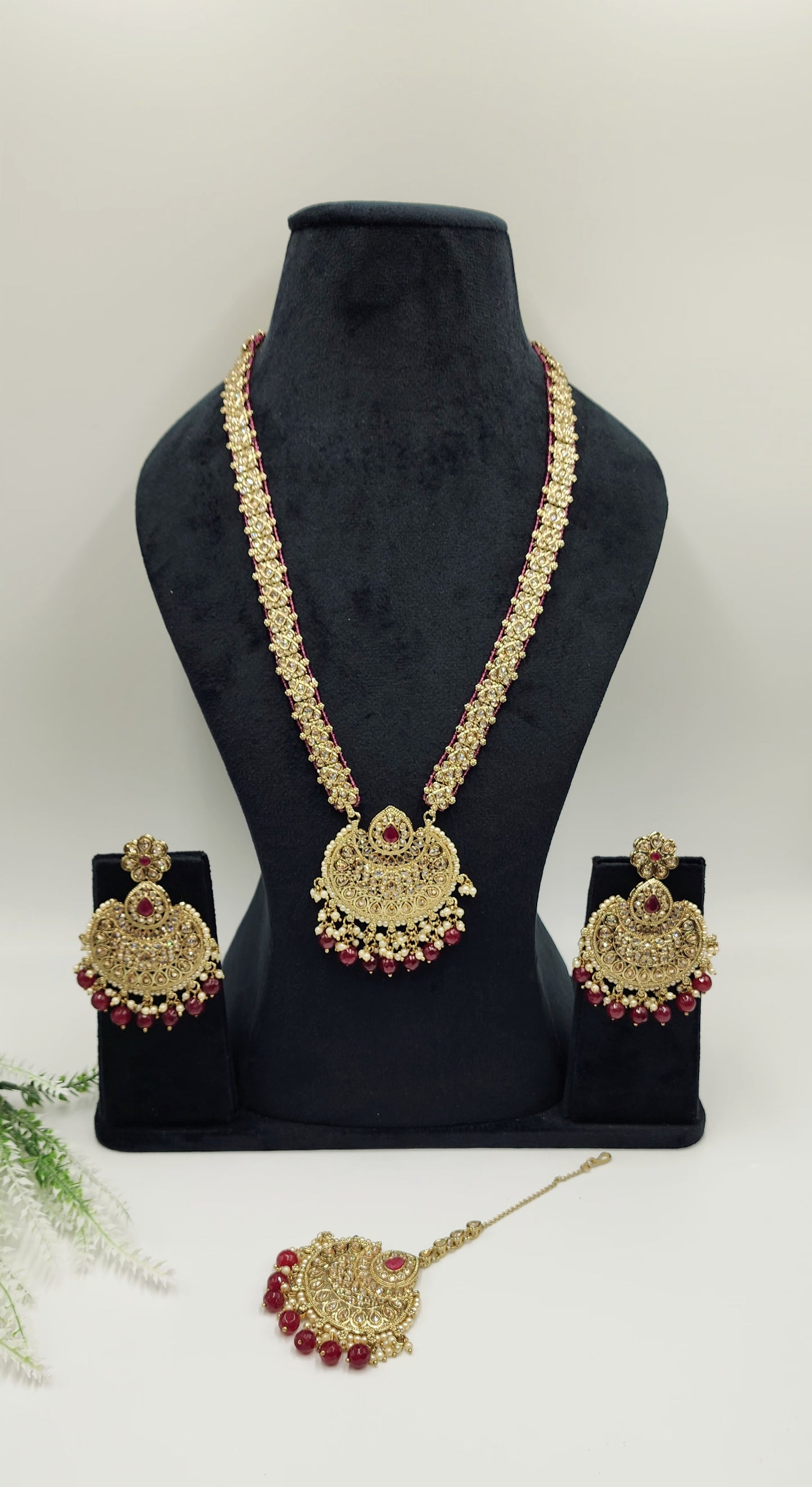 Arzoye Long Necklqce Set