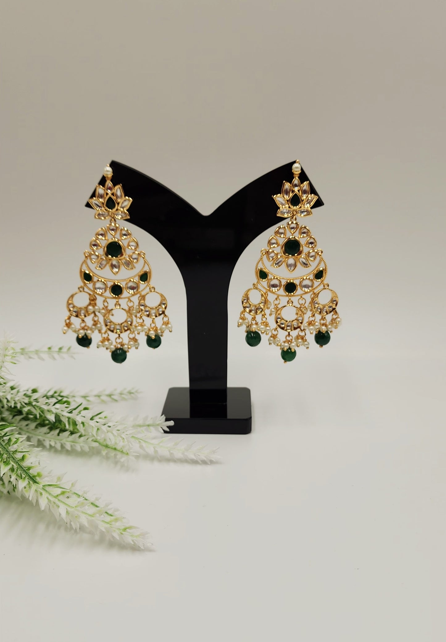 Paro Tiyanni Earrings