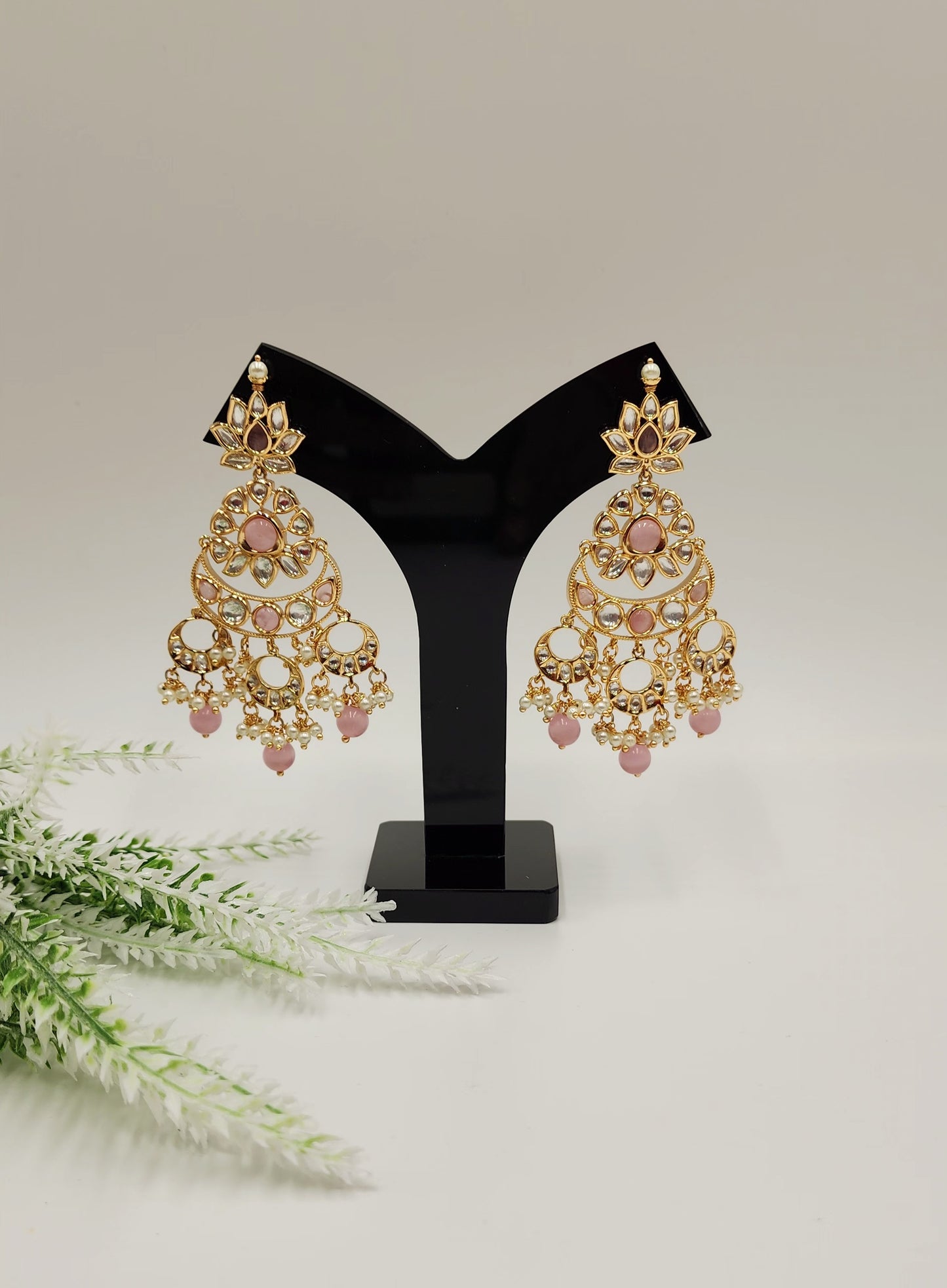 Paro Tiyanni Earrings