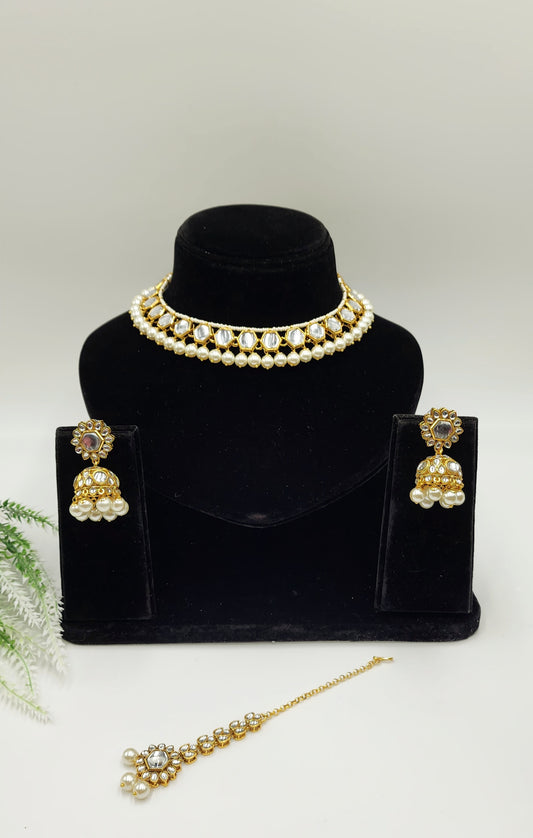 Rakhi Kundan Set