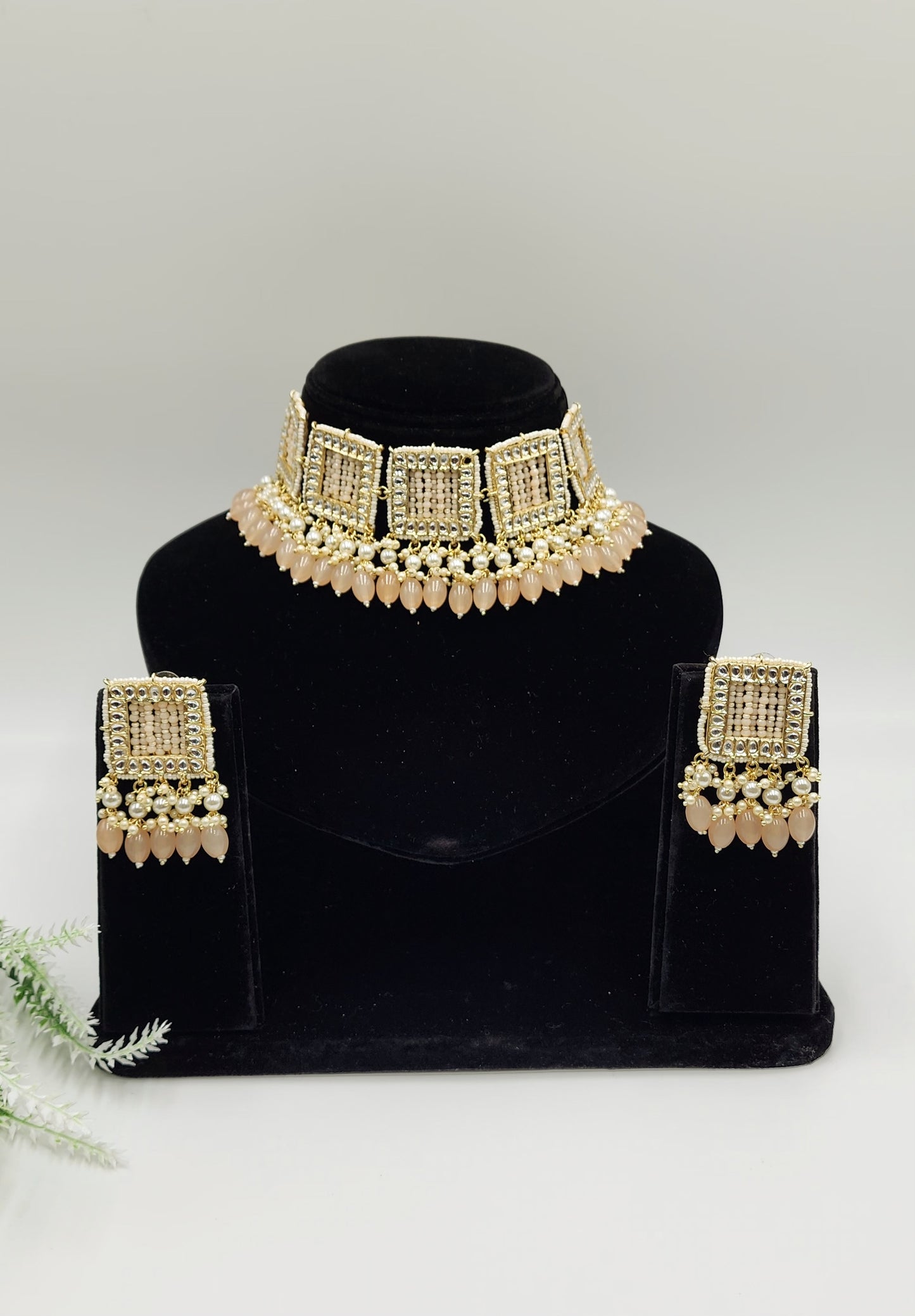 Pishu Choker Set