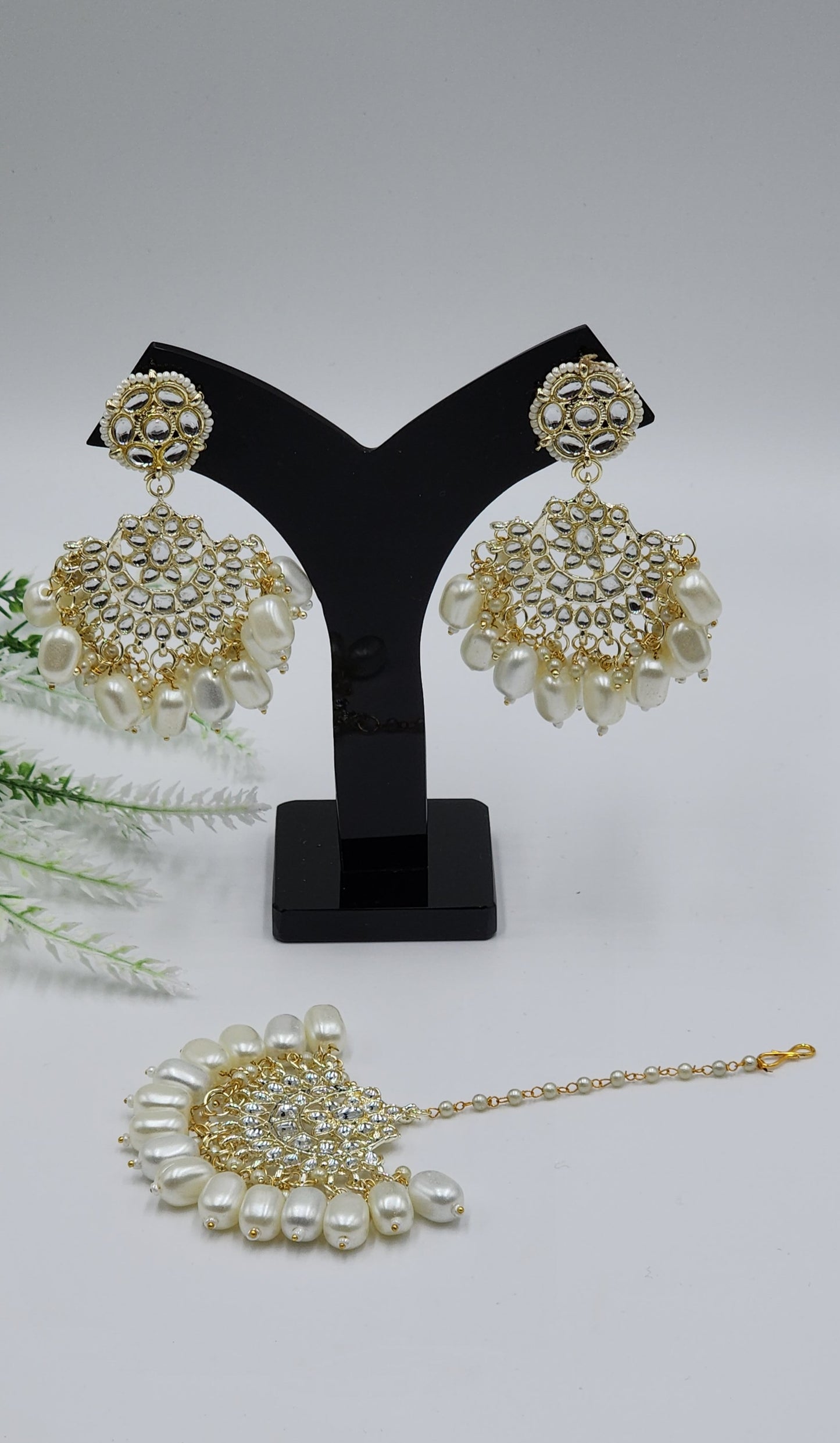 Mahira Earrings