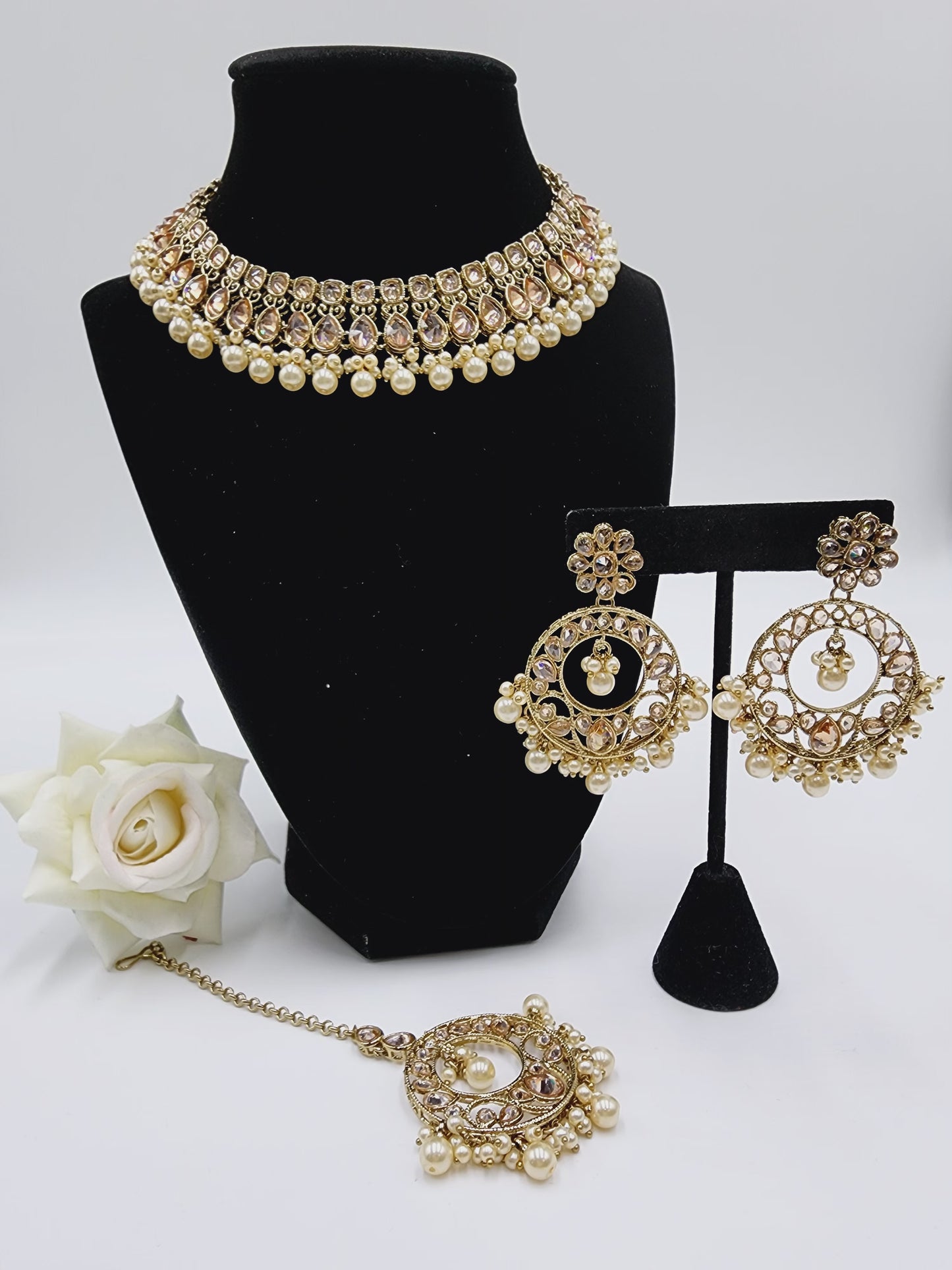Mansi Jewelry Set