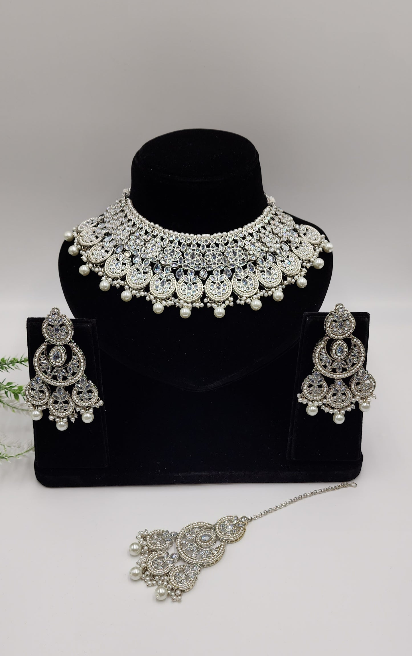 Radhika Silver Sets