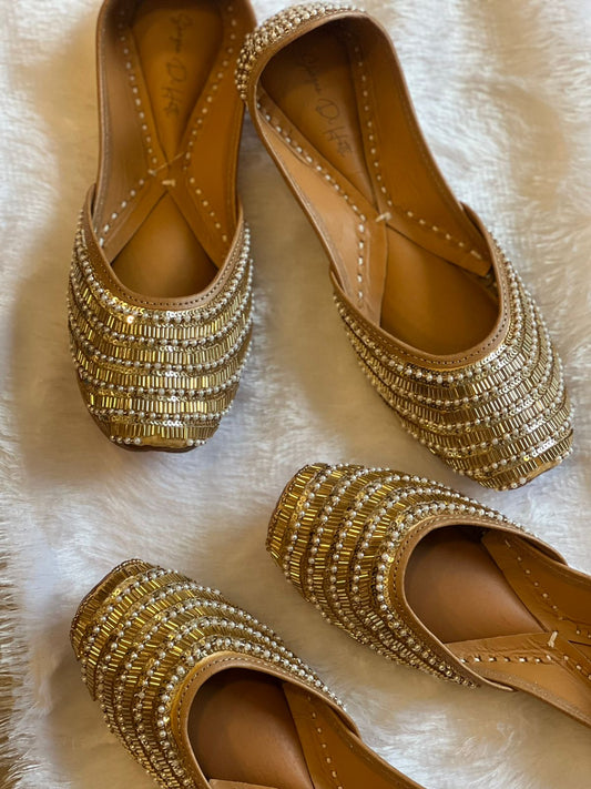 Sevo Women's Punjabi Jutti