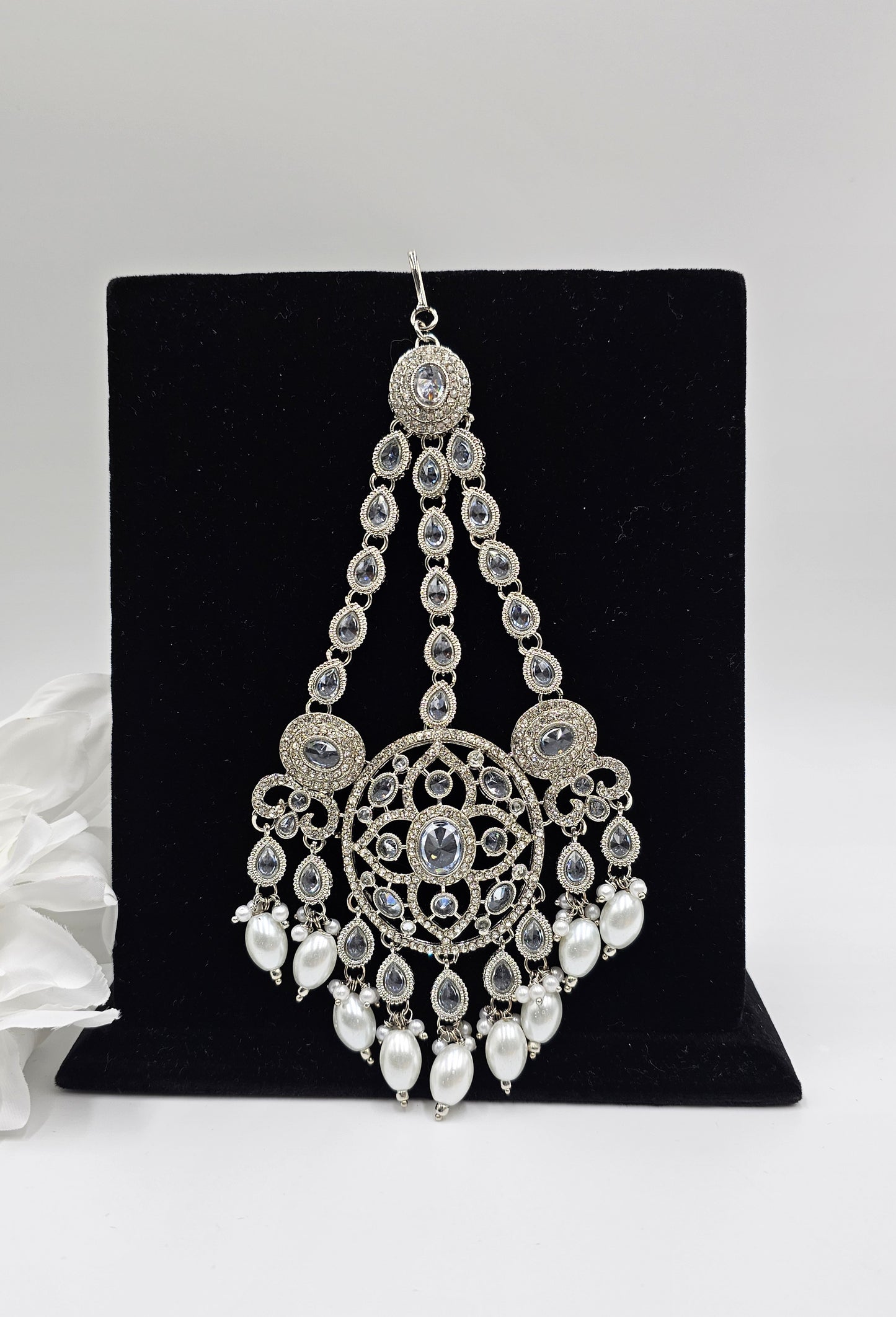 Adwita Pasa Jewelry