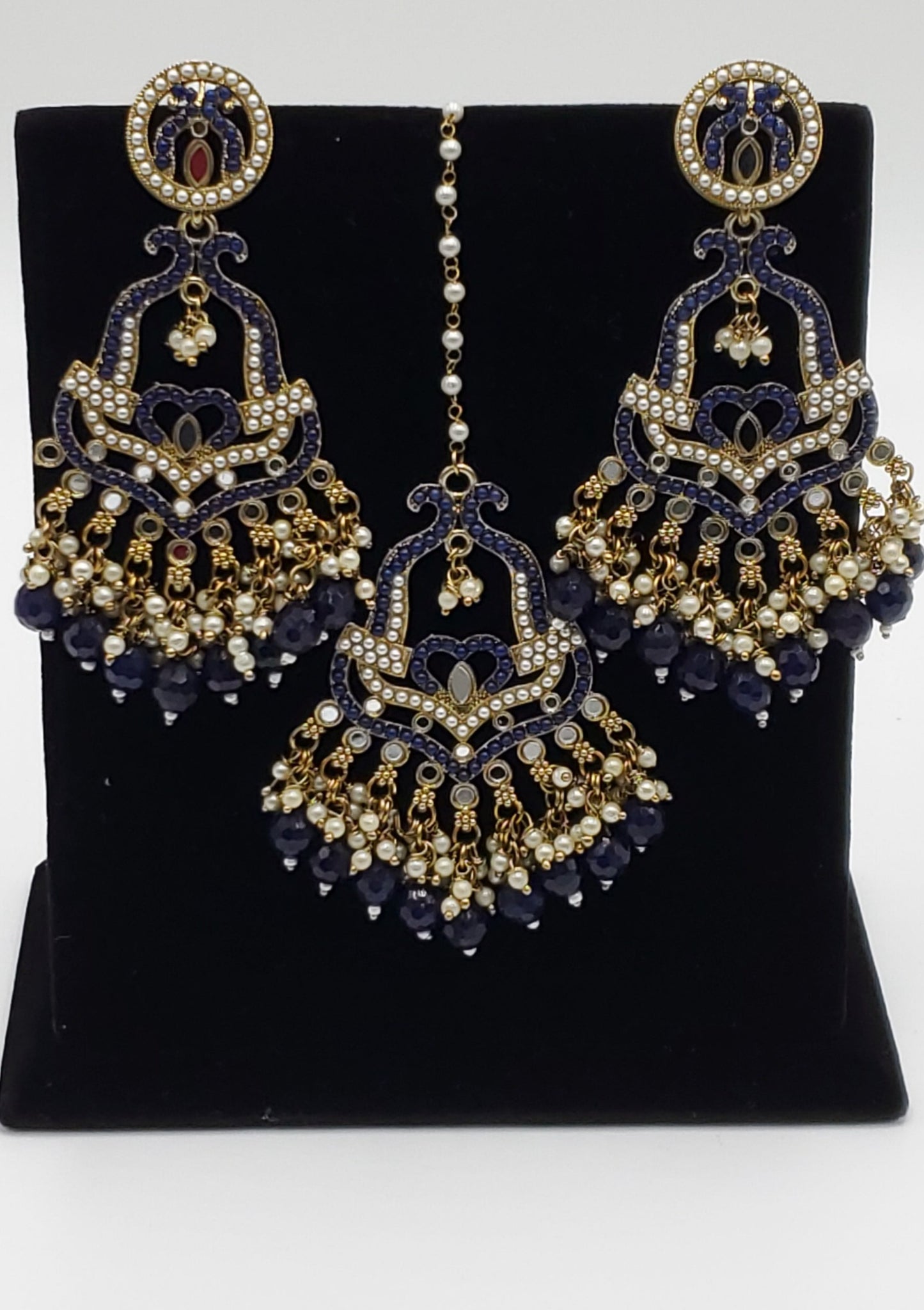 Dilruba Earrings