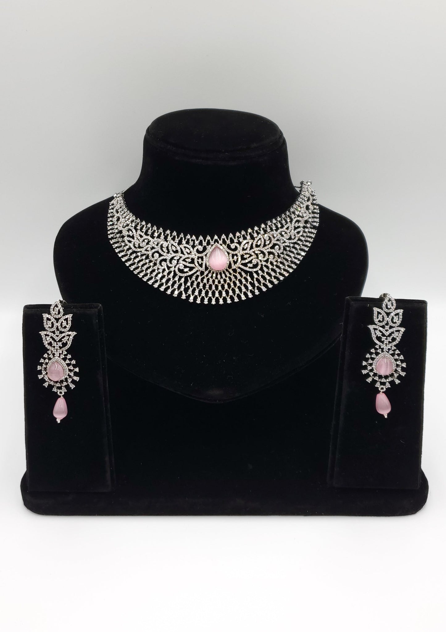 Maysha Choker Set