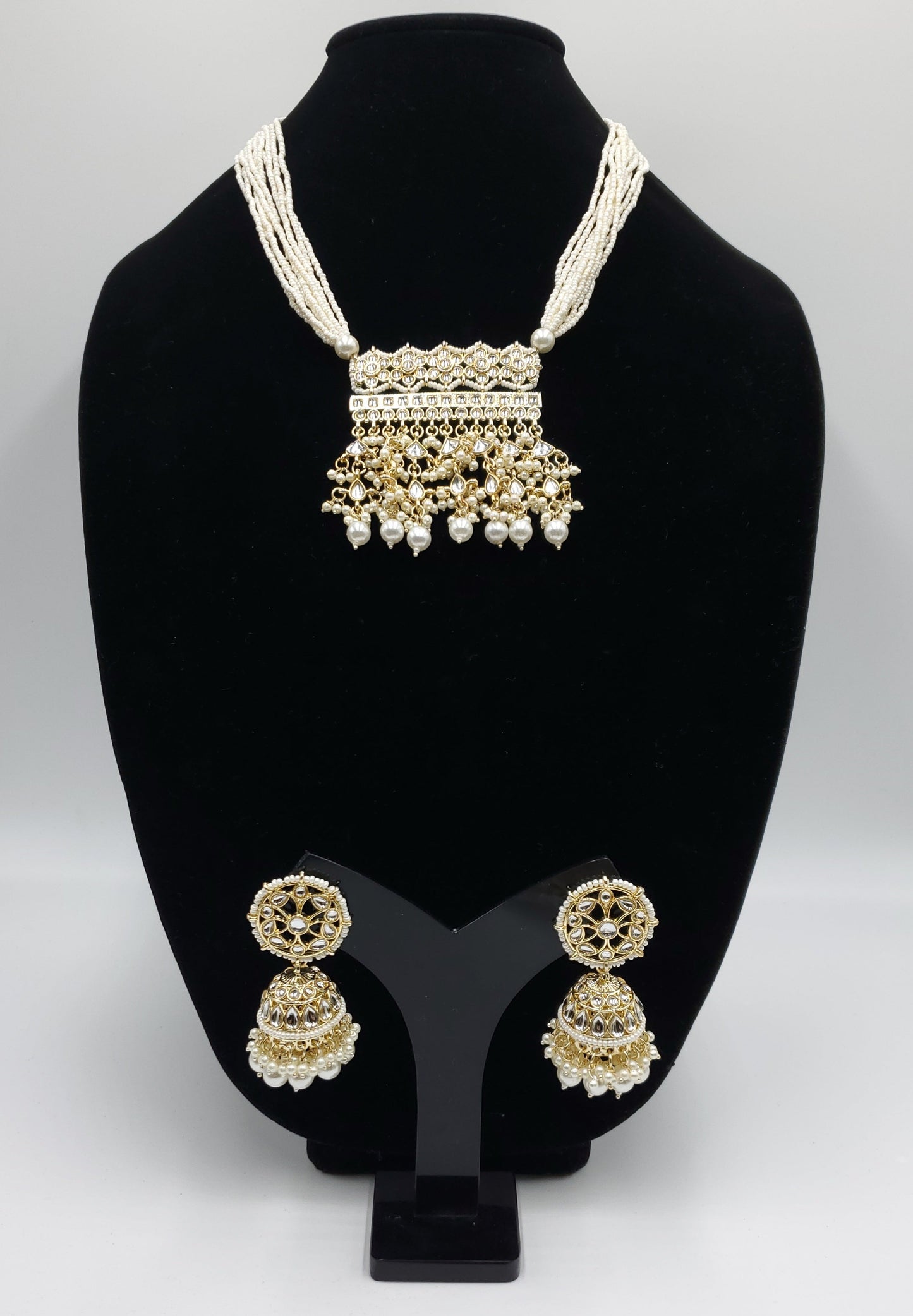 Amna Necklace Set