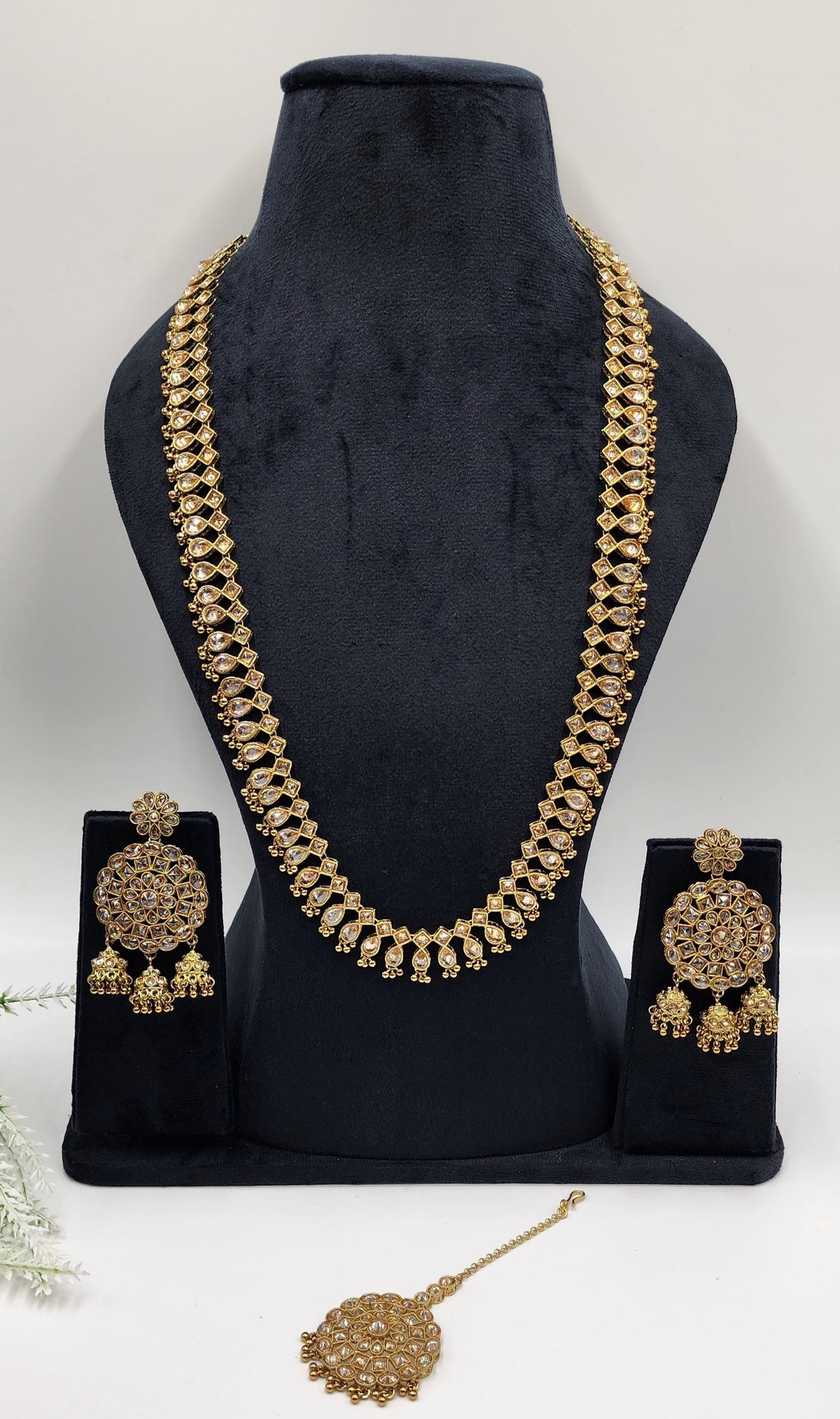 Pihu Long Necklace Set