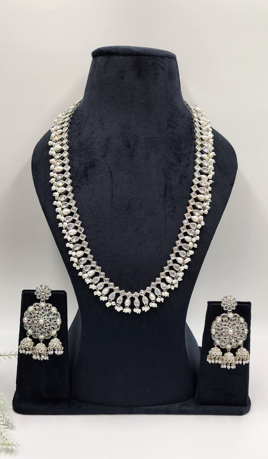 Pihu Long Necklace Set