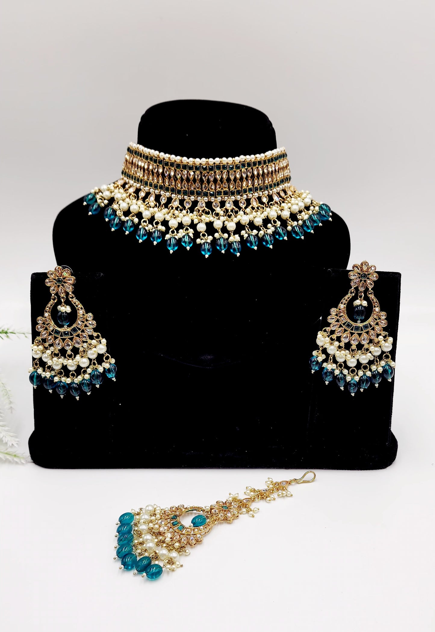 Lata Jewelry Set