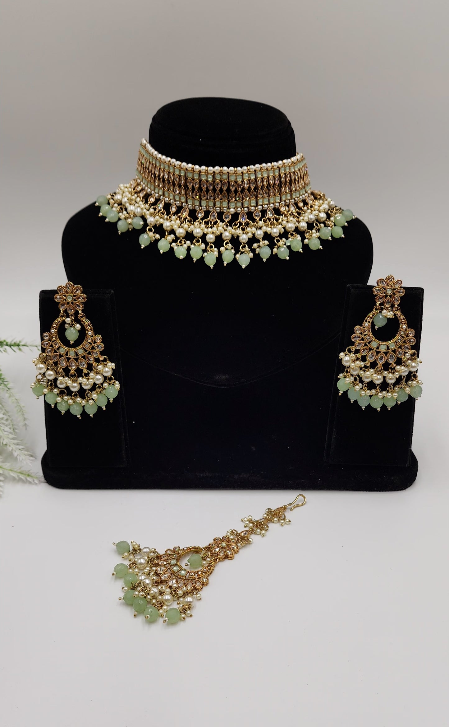 Lata Jewelry Set