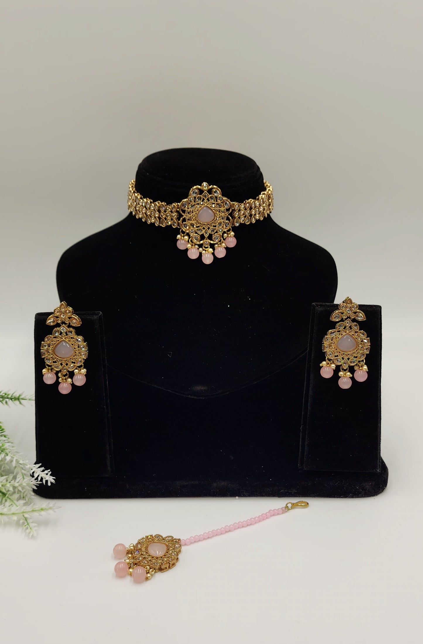 Kajal Choker Set