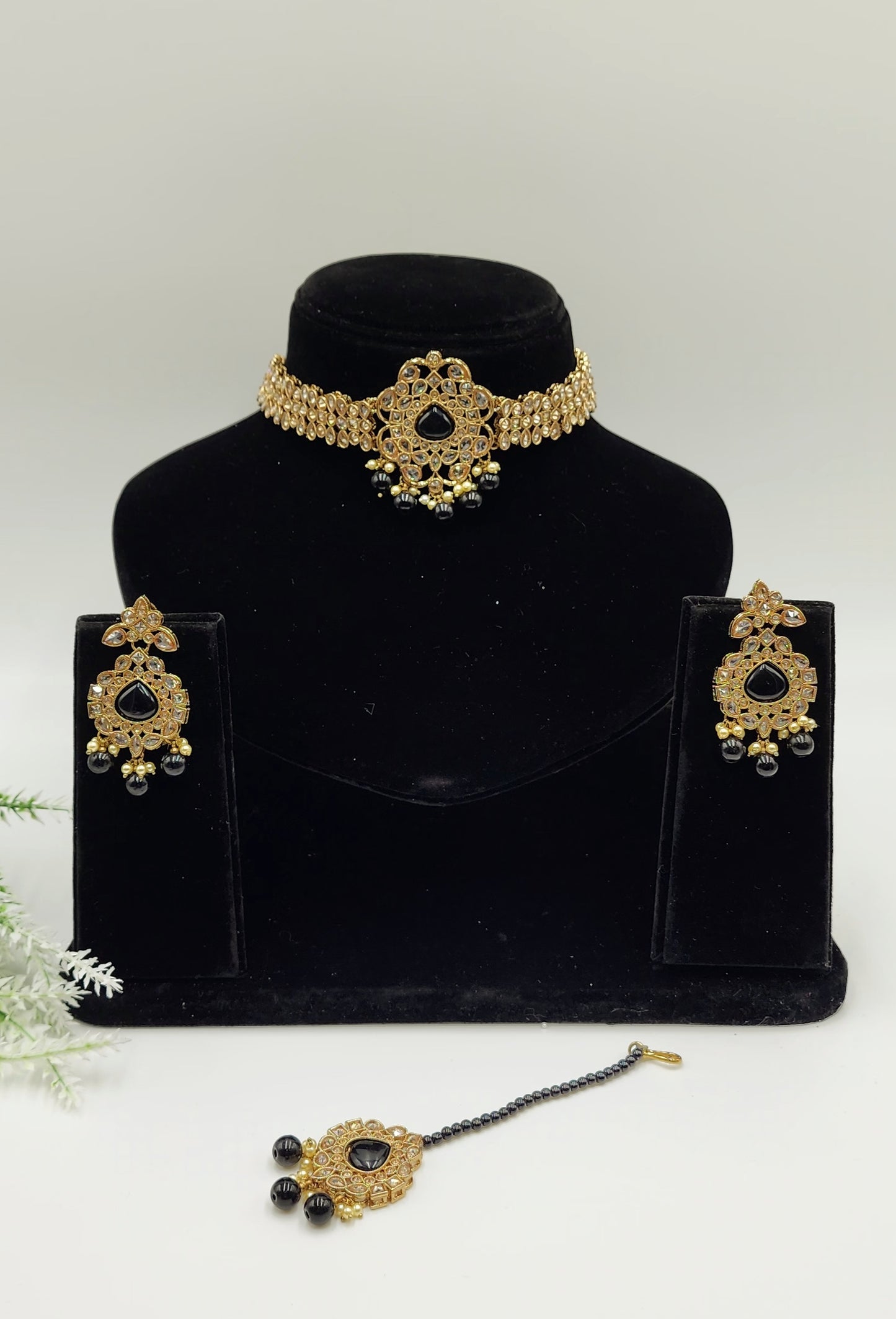 Kajal Choker Set